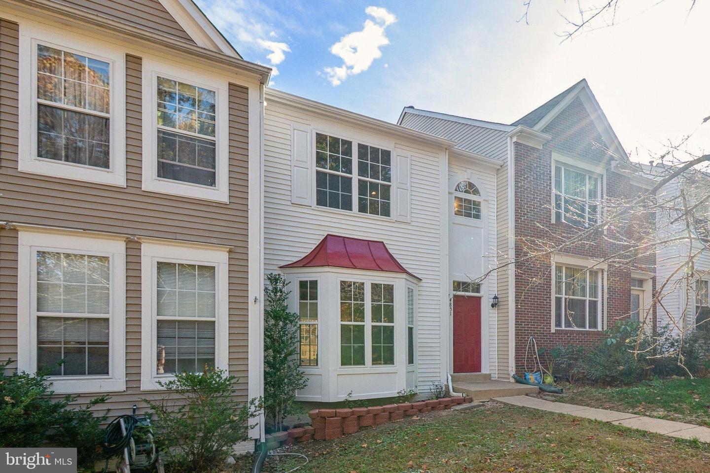 4851 EBB TIDE CT, DUMFRIES, Virginia 22025, 4 Bedrooms Bedrooms, 8 Rooms Rooms,3 BathroomsBathrooms,Residential,For sale,4851 EBB TIDE CT,VAPW2106828 MLS # VAPW2106828