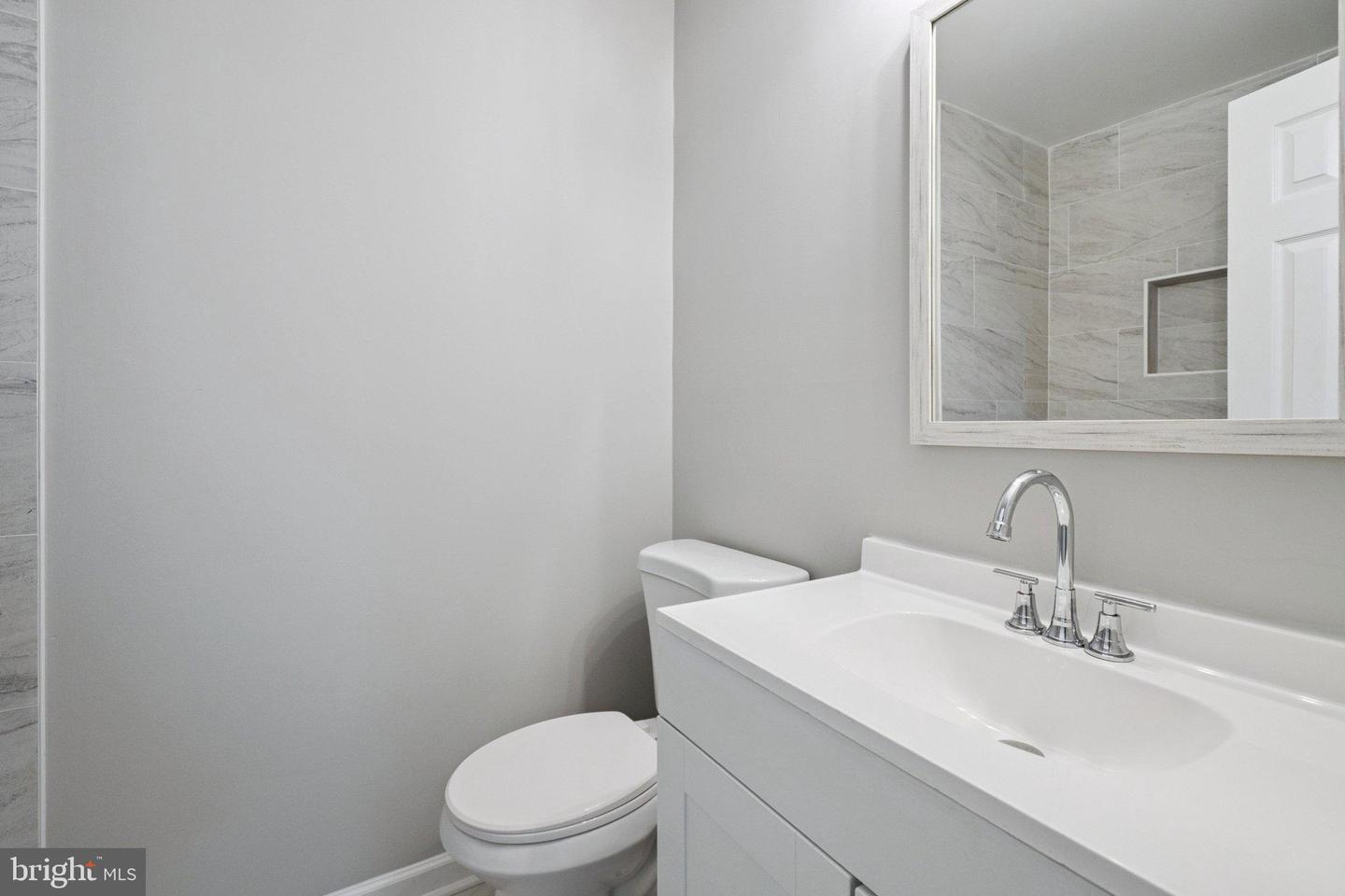 4851 EBB TIDE CT, DUMFRIES, Virginia 22025, 4 Bedrooms Bedrooms, 8 Rooms Rooms,3 BathroomsBathrooms,Residential,For sale,4851 EBB TIDE CT,VAPW2106828 MLS # VAPW2106828