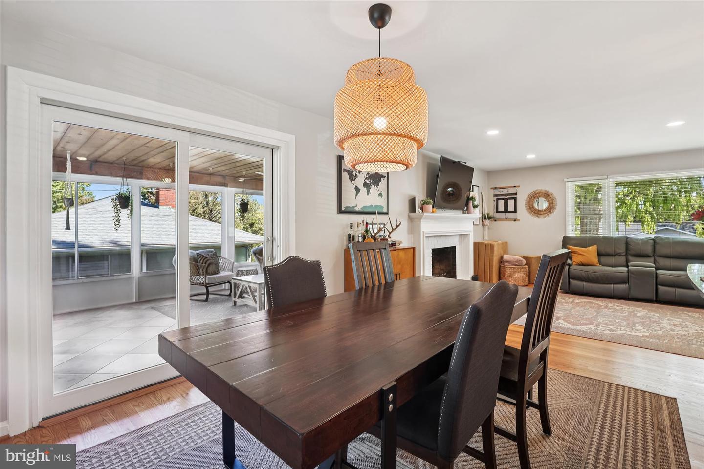 6418 PRINCETON DR, ALEXANDRIA, Virginia 22307, 4 Bedrooms Bedrooms, ,2 BathroomsBathrooms,Residential,For sale,6418 PRINCETON DR,VAFX2276534 MLS # VAFX2276534