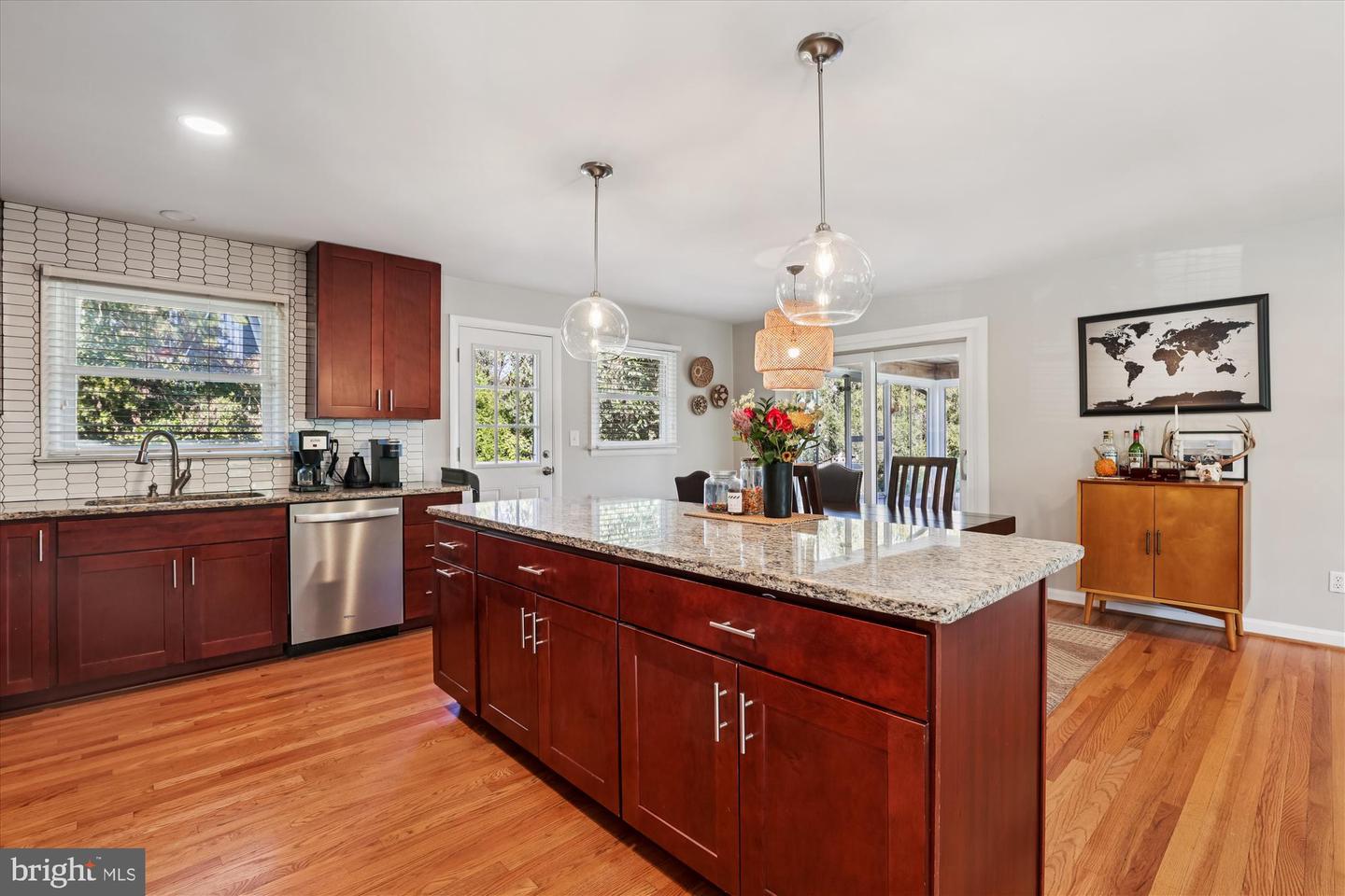 6418 PRINCETON DR, ALEXANDRIA, Virginia 22307, 4 Bedrooms Bedrooms, ,2 BathroomsBathrooms,Residential,For sale,6418 PRINCETON DR,VAFX2276534 MLS # VAFX2276534