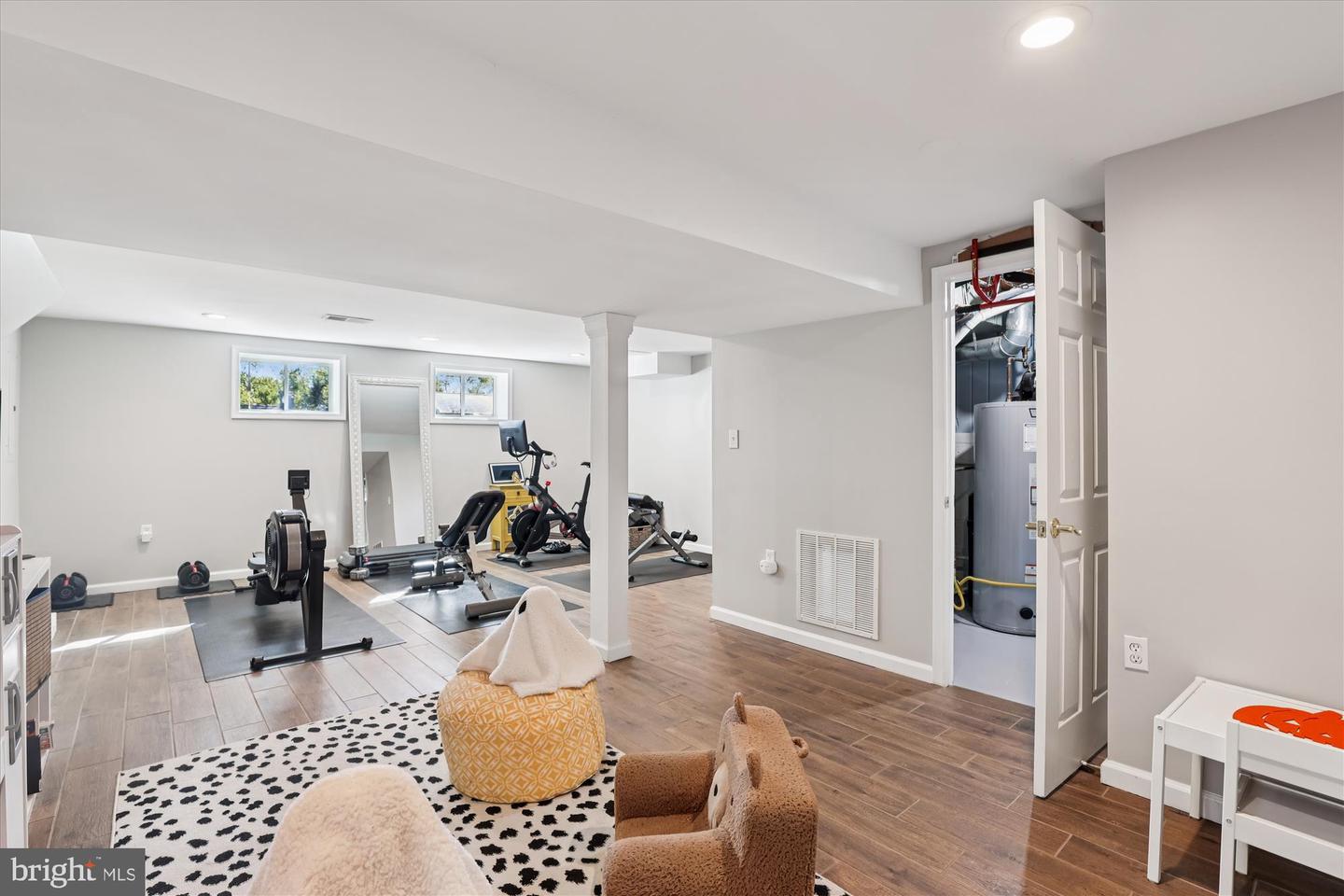 6418 PRINCETON DR, ALEXANDRIA, Virginia 22307, 4 Bedrooms Bedrooms, ,2 BathroomsBathrooms,Residential,For sale,6418 PRINCETON DR,VAFX2276534 MLS # VAFX2276534