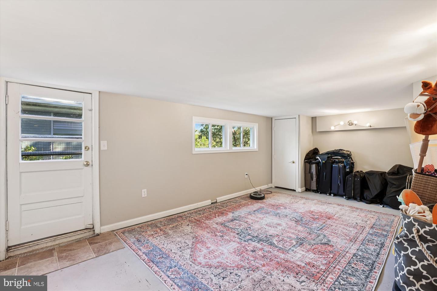 6418 PRINCETON DR, ALEXANDRIA, Virginia 22307, 4 Bedrooms Bedrooms, ,2 BathroomsBathrooms,Residential,For sale,6418 PRINCETON DR,VAFX2276534 MLS # VAFX2276534