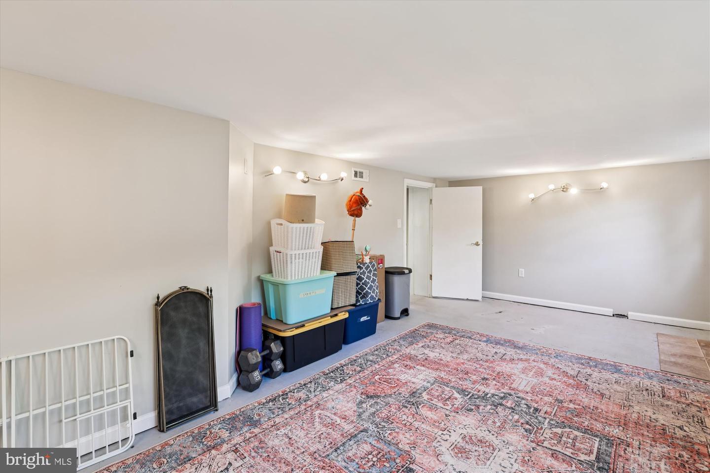 6418 PRINCETON DR, ALEXANDRIA, Virginia 22307, 4 Bedrooms Bedrooms, ,2 BathroomsBathrooms,Residential,For sale,6418 PRINCETON DR,VAFX2276534 MLS # VAFX2276534