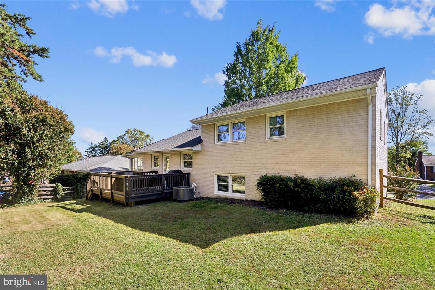 6418 PRINCETON DR, ALEXANDRIA, Virginia 22307, 4 Bedrooms Bedrooms, ,2 BathroomsBathrooms,Residential,For sale,6418 PRINCETON DR,VAFX2276534 MLS # VAFX2276534