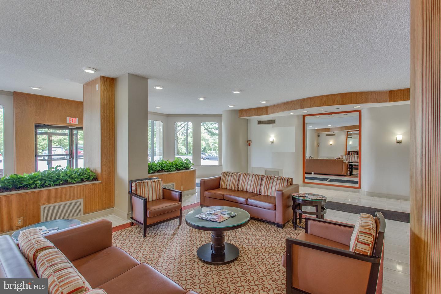 2500 N VAN DORN ST #910, ALEXANDRIA, Virginia 22302, 1 Bedroom Bedrooms, ,1 BathroomBathrooms,Residential,For sale,2500 N VAN DORN ST #910,VAAX2051260 MLS # VAAX2051260