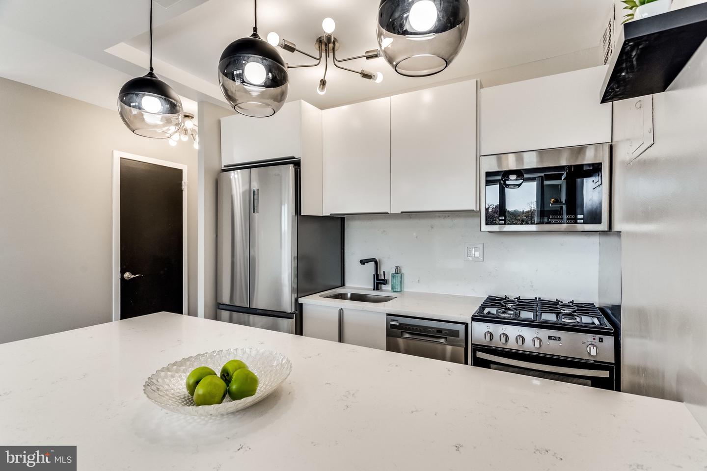 2500 N VAN DORN ST #910, ALEXANDRIA, Virginia 22302, 1 Bedroom Bedrooms, ,1 BathroomBathrooms,Residential,For sale,2500 N VAN DORN ST #910,VAAX2051260 MLS # VAAX2051260