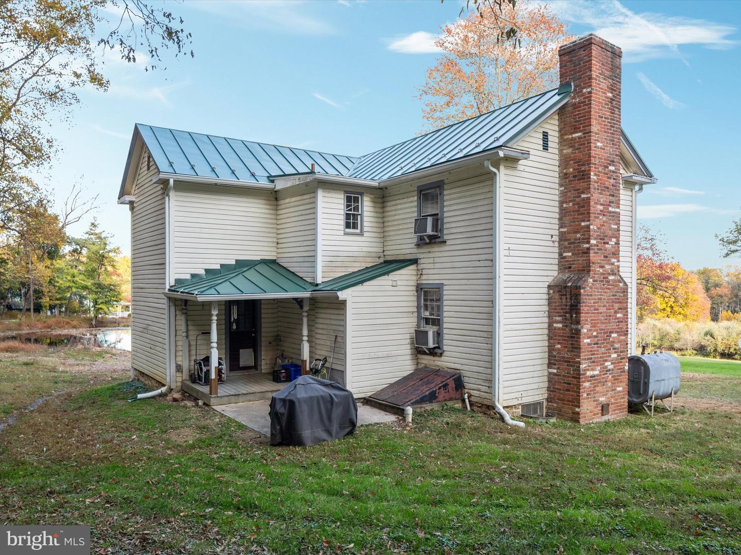 17551 OLD WATERFORD RD, LEESBURG, Virginia 20176, 3 Bedrooms Bedrooms, ,2 BathroomsBathrooms,Residential,For sale,17551 OLD WATERFORD RD,VALO2109824 MLS # VALO2109824