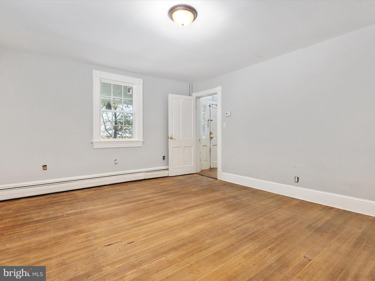 17551 OLD WATERFORD RD, LEESBURG, Virginia 20176, 3 Bedrooms Bedrooms, ,2 BathroomsBathrooms,Residential,For sale,17551 OLD WATERFORD RD,VALO2109824 MLS # VALO2109824