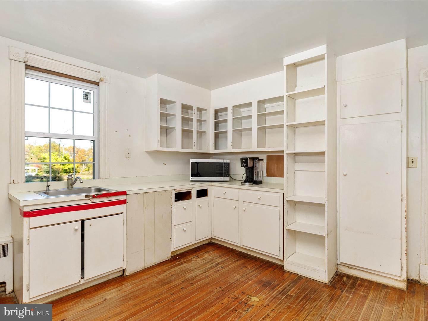 17551 OLD WATERFORD RD, LEESBURG, Virginia 20176, 3 Bedrooms Bedrooms, ,2 BathroomsBathrooms,Residential,For sale,17551 OLD WATERFORD RD,VALO2109824 MLS # VALO2109824