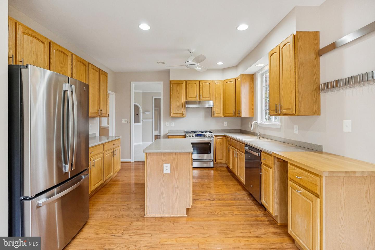 13746 HERITAGE VALLEY WAY, GAINESVILLE, Virginia 20155, 3 Bedrooms Bedrooms, ,3 BathroomsBathrooms,Residential,For sale,13746 HERITAGE VALLEY WAY,VAPW2106872 MLS # VAPW2106872