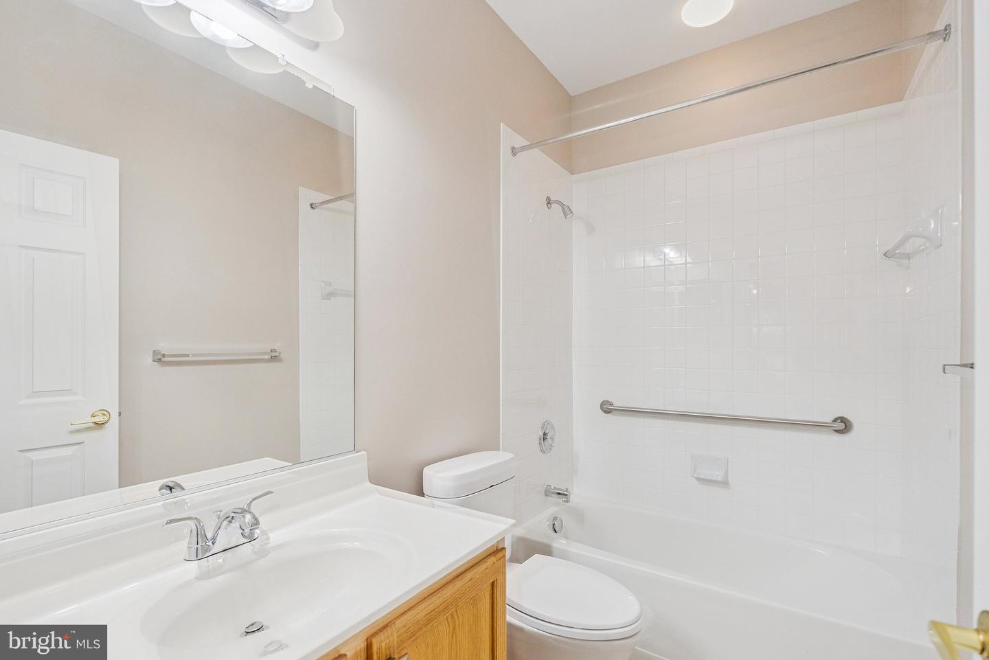 13746 HERITAGE VALLEY WAY, GAINESVILLE, Virginia 20155, 3 Bedrooms Bedrooms, ,3 BathroomsBathrooms,Residential,For sale,13746 HERITAGE VALLEY WAY,VAPW2106872 MLS # VAPW2106872