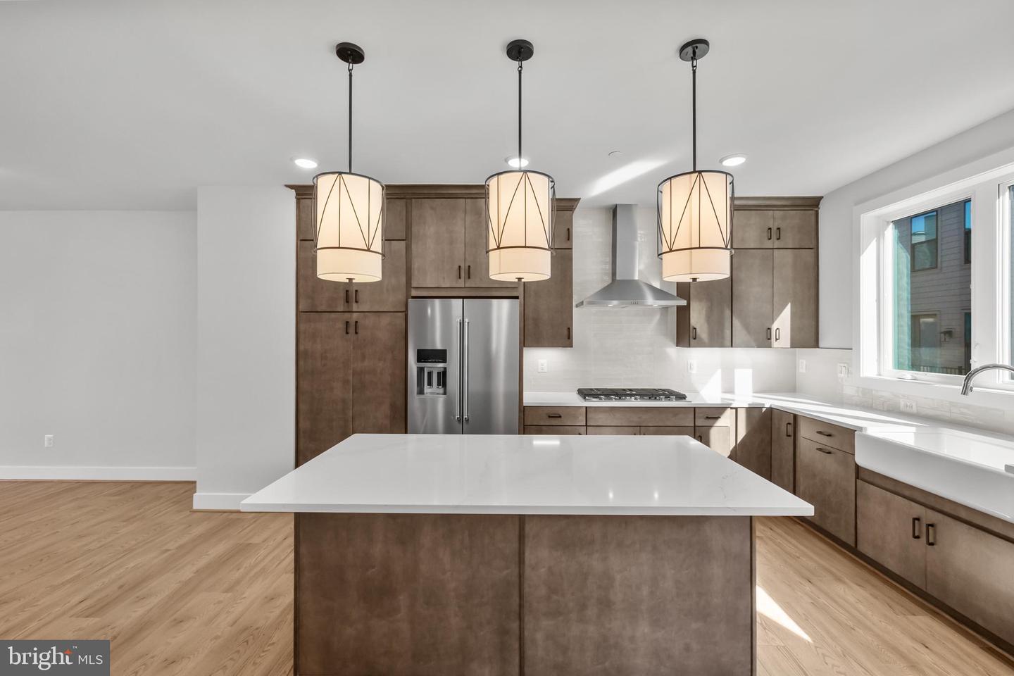 2605 FALL LINE ST, ALEXANDRIA, Virginia 22301, 4 Bedrooms Bedrooms, ,4 BathroomsBathrooms,Residential,For sale,2605 FALL LINE ST,VAAX2051282 MLS # VAAX2051282