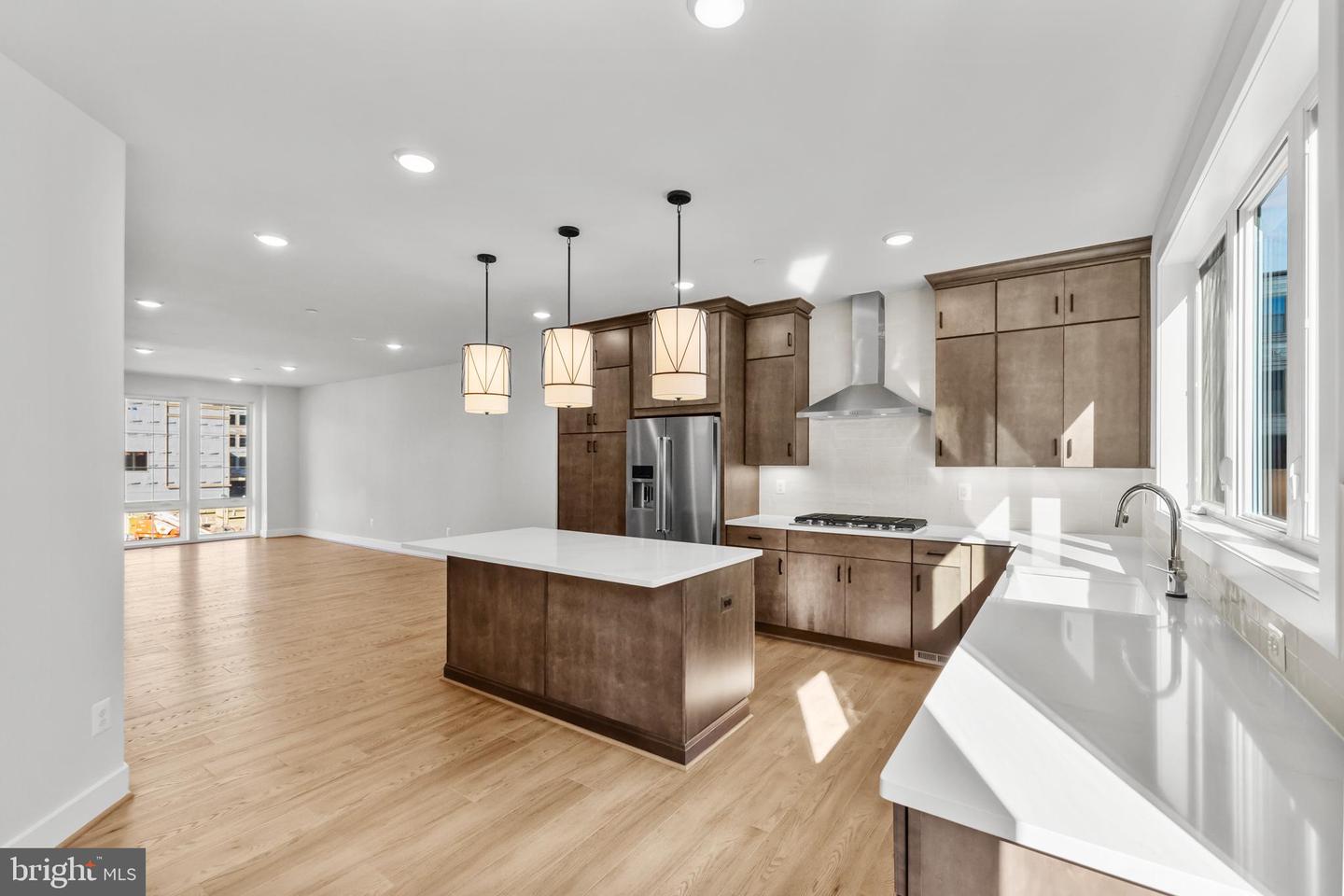 2605 FALL LINE ST, ALEXANDRIA, Virginia 22301, 4 Bedrooms Bedrooms, ,4 BathroomsBathrooms,Residential,For sale,2605 FALL LINE ST,VAAX2051282 MLS # VAAX2051282