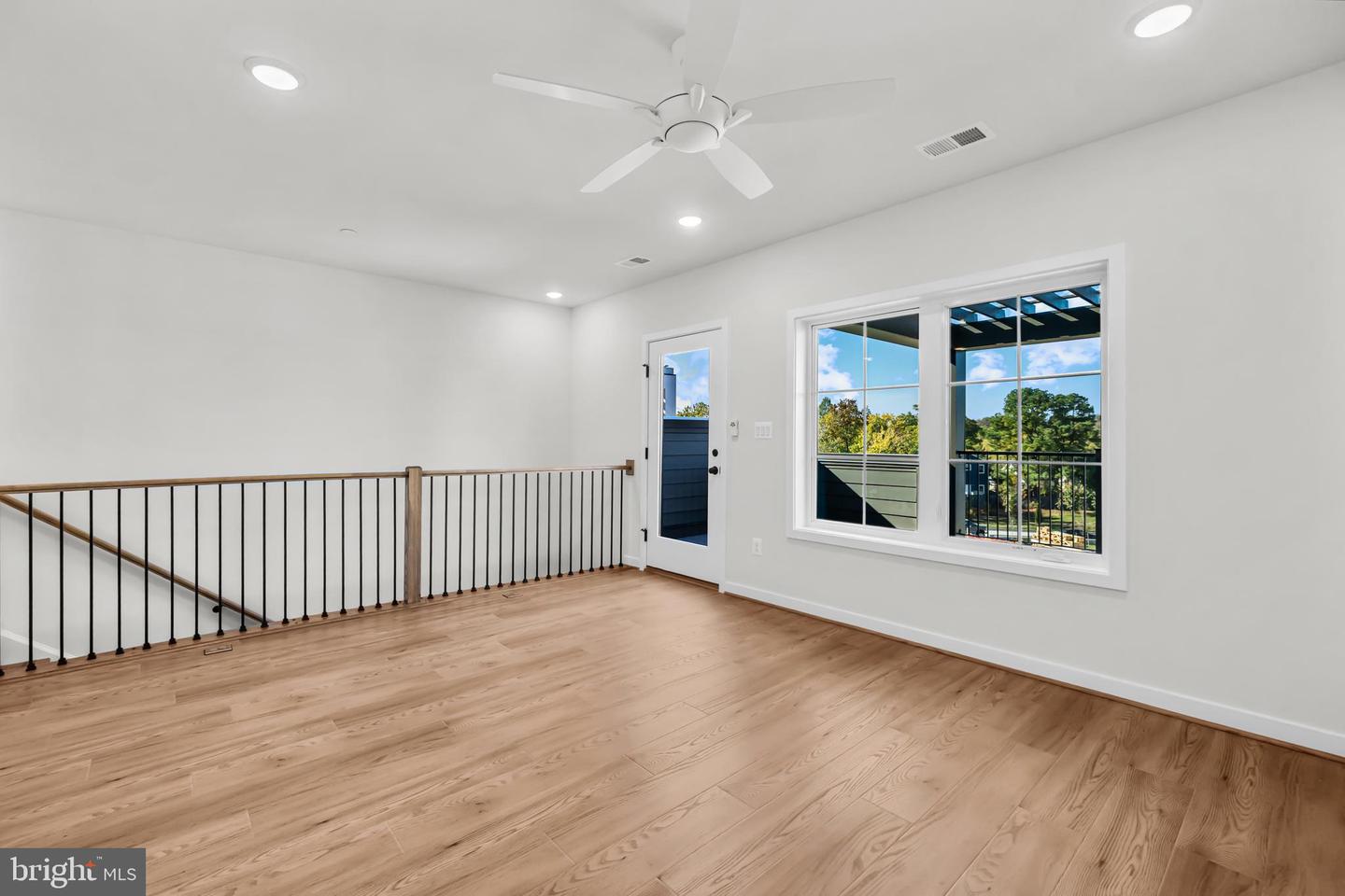 2605 FALL LINE ST, ALEXANDRIA, Virginia 22301, 4 Bedrooms Bedrooms, ,4 BathroomsBathrooms,Residential,For sale,2605 FALL LINE ST,VAAX2051282 MLS # VAAX2051282