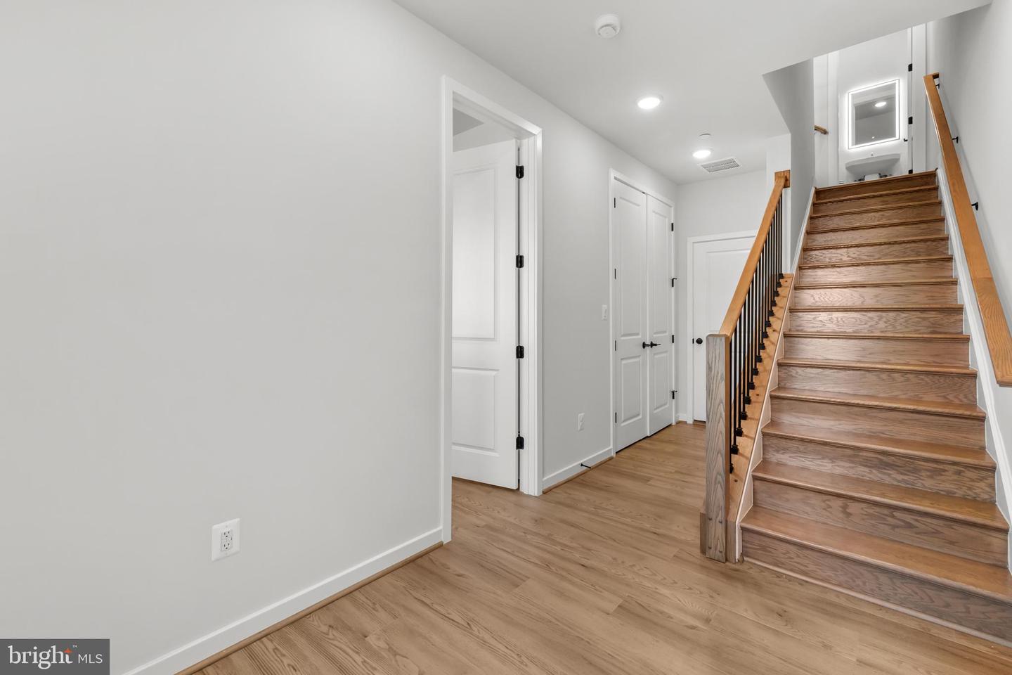 2605 FALL LINE ST, ALEXANDRIA, Virginia 22301, 4 Bedrooms Bedrooms, ,4 BathroomsBathrooms,Residential,For sale,2605 FALL LINE ST,VAAX2051282 MLS # VAAX2051282