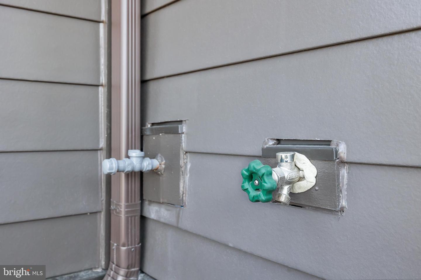 2605 FALL LINE ST, ALEXANDRIA, Virginia 22301, 4 Bedrooms Bedrooms, ,4 BathroomsBathrooms,Residential,For sale,2605 FALL LINE ST,VAAX2051282 MLS # VAAX2051282