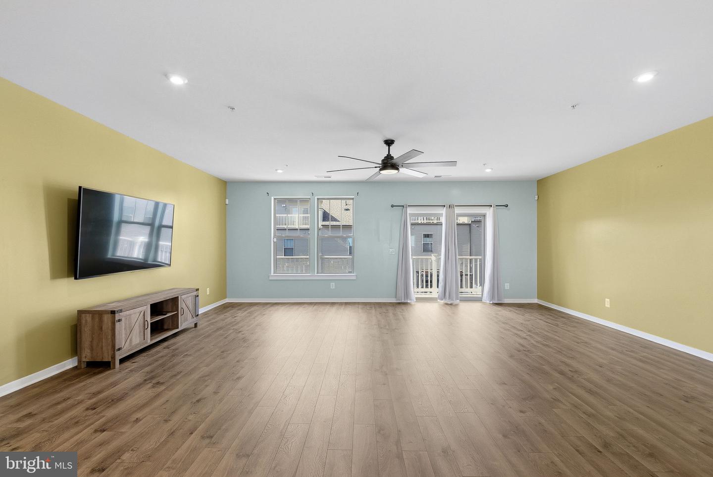 312 PETITE SIRAH TER SE, LEESBURG, Virginia 20175, 3 Bedrooms Bedrooms, ,2 BathroomsBathrooms,Residential,For sale,312 PETITE SIRAH TER SE,VALO2109862 MLS # VALO2109862