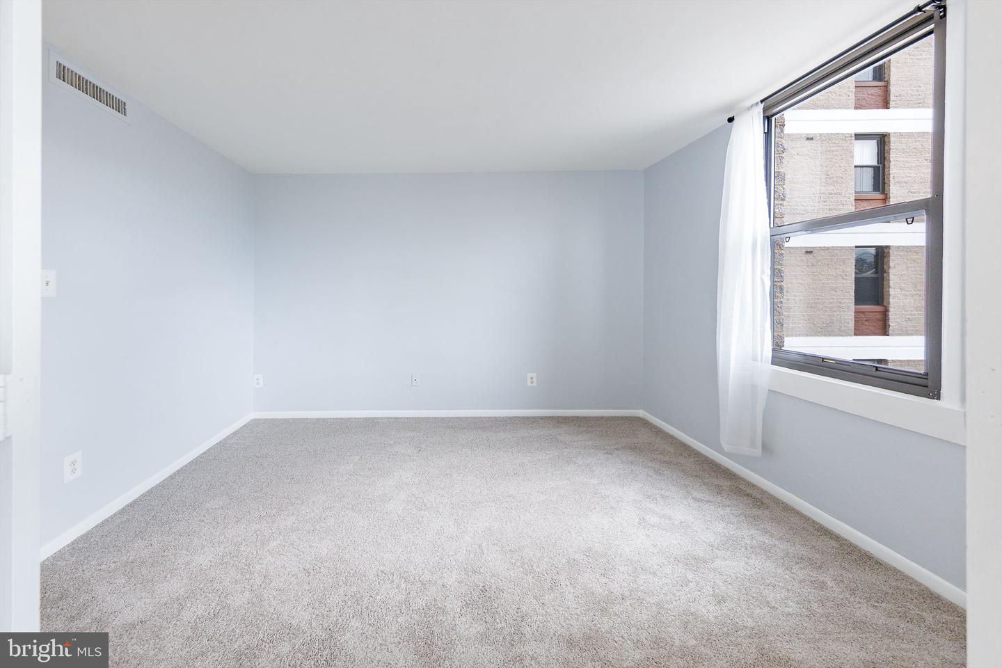 4600 DUKE ST #622, ALEXANDRIA, Virginia 22304, 2 Bedrooms Bedrooms, ,1 BathroomBathrooms,Residential,For sale,4600 DUKE ST #622,VAAX2051288 MLS # VAAX2051288