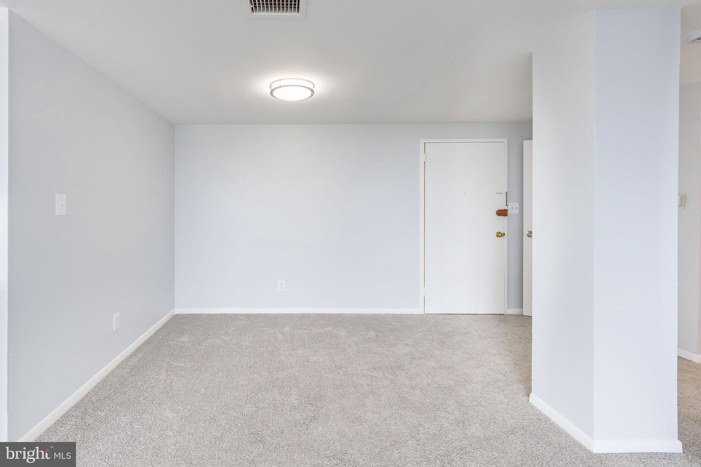 4600 DUKE ST #622, ALEXANDRIA, Virginia 22304, 2 Bedrooms Bedrooms, ,1 BathroomBathrooms,Residential,For sale,4600 DUKE ST #622,VAAX2051288 MLS # VAAX2051288