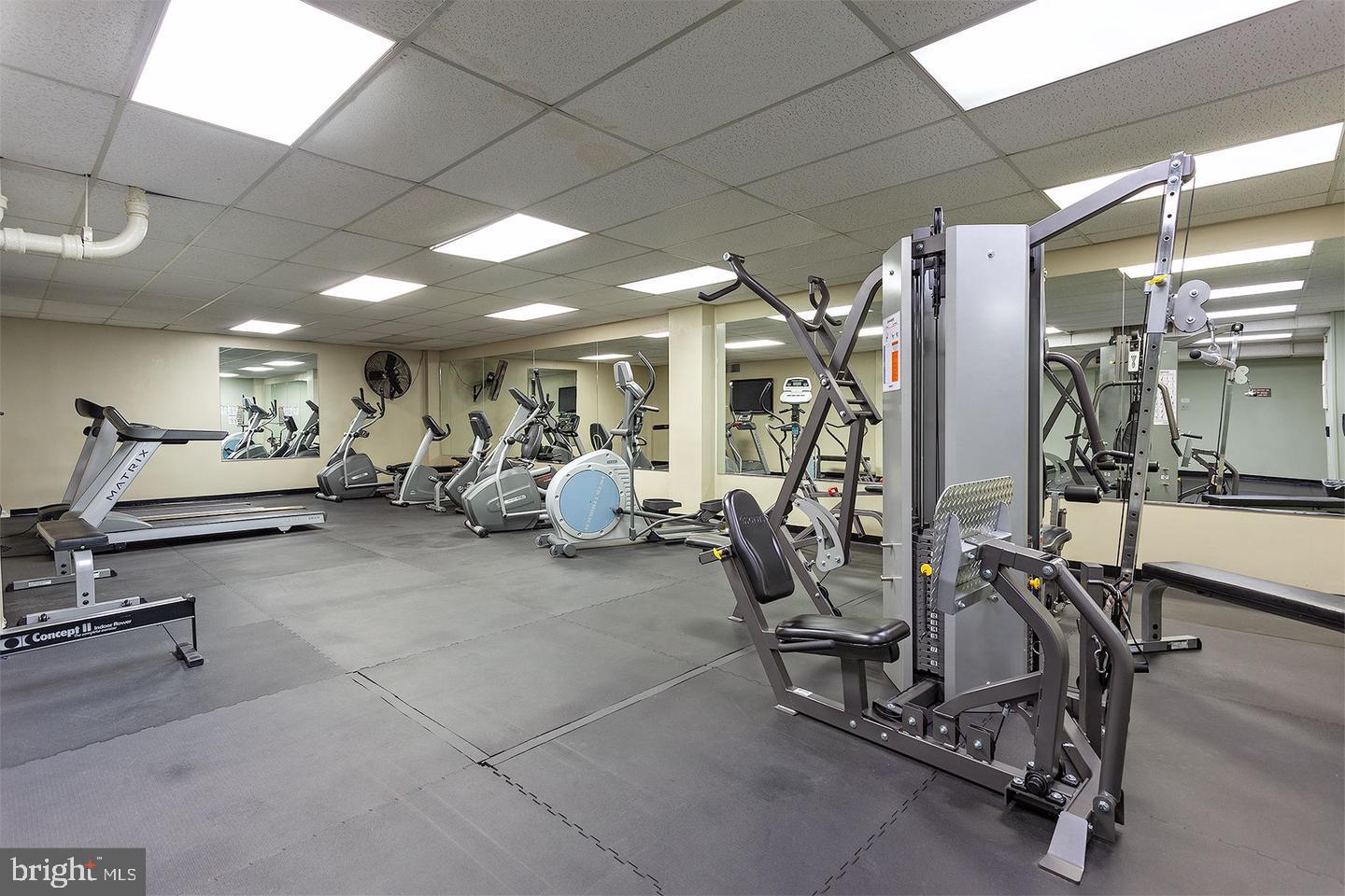 4600 DUKE ST #622, ALEXANDRIA, Virginia 22304, 2 Bedrooms Bedrooms, ,1 BathroomBathrooms,Residential,For sale,4600 DUKE ST #622,VAAX2051288 MLS # VAAX2051288