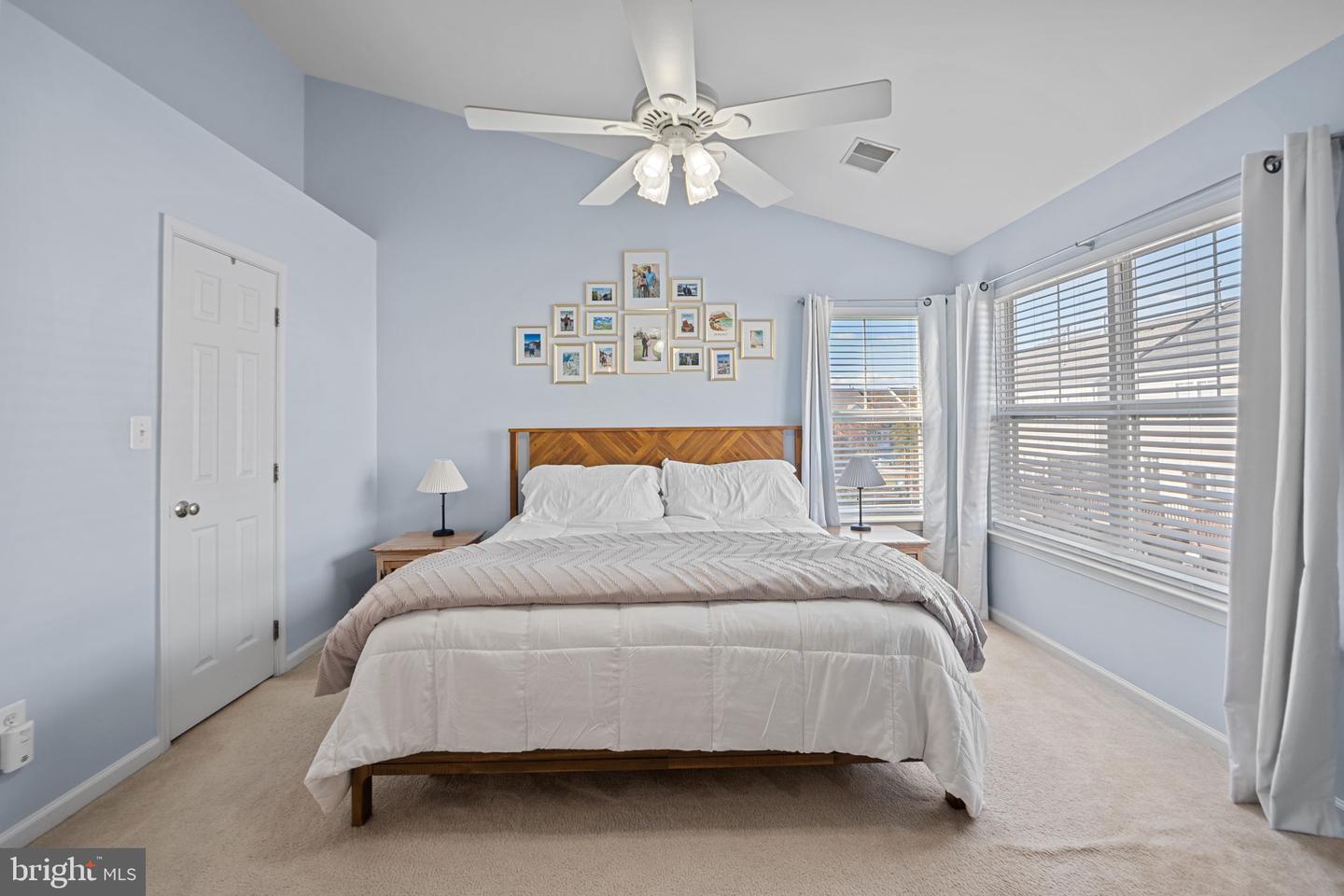 43636 OBRIEN SQ, CHANTILLY, Virginia 20152, 3 Bedrooms Bedrooms, ,2 BathroomsBathrooms,Residential,For sale,43636 OBRIEN SQ,VALO2110002 MLS # VALO2110002