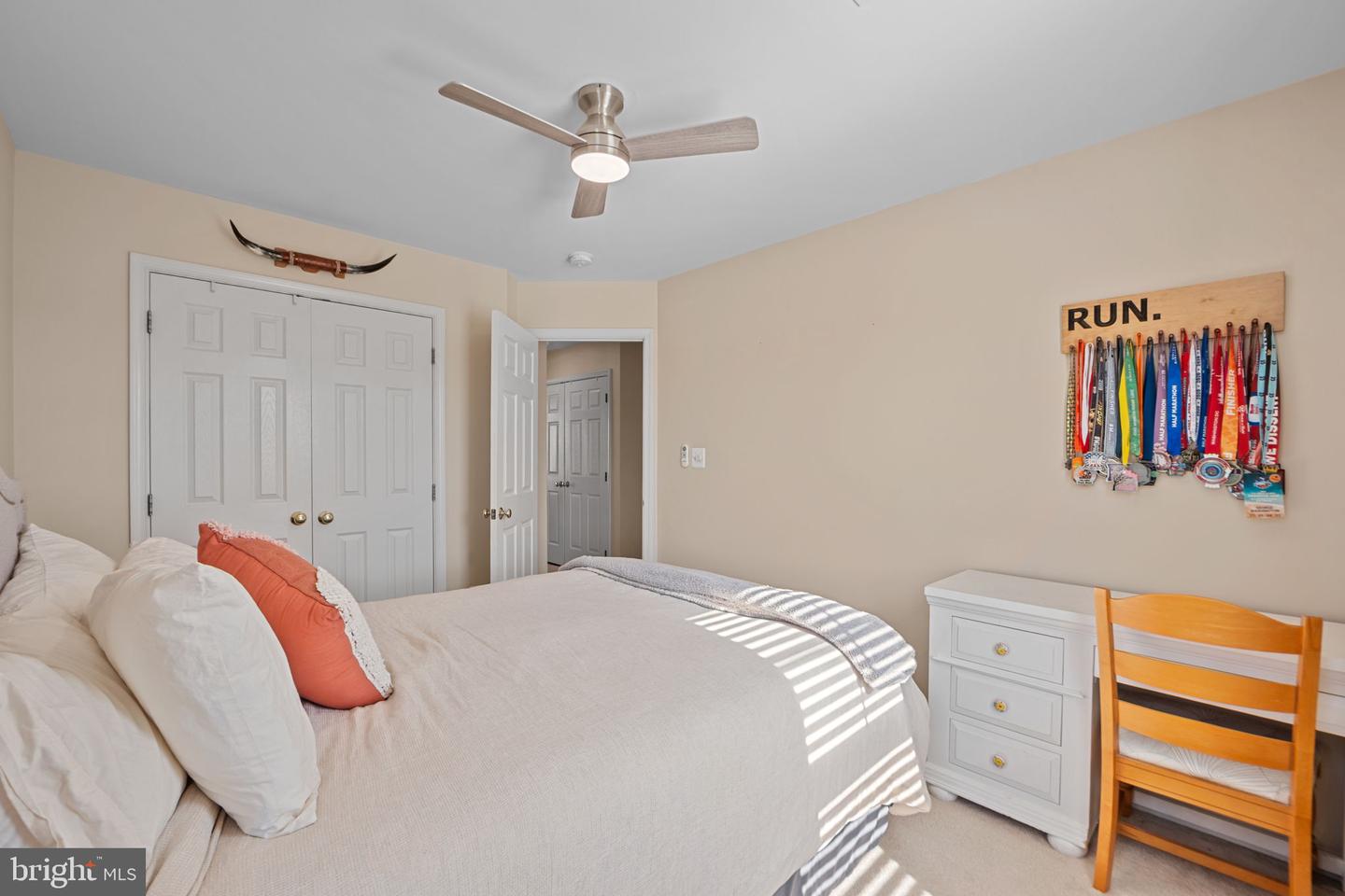 43636 OBRIEN SQ, CHANTILLY, Virginia 20152, 3 Bedrooms Bedrooms, ,2 BathroomsBathrooms,Residential,For sale,43636 OBRIEN SQ,VALO2110002 MLS # VALO2110002