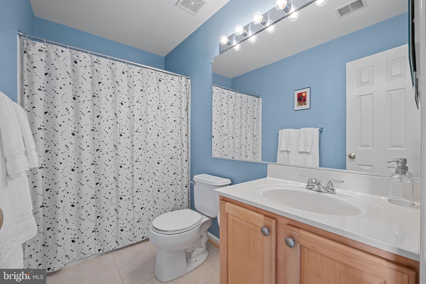 43636 OBRIEN SQ, CHANTILLY, Virginia 20152, 3 Bedrooms Bedrooms, ,2 BathroomsBathrooms,Residential,For sale,43636 OBRIEN SQ,VALO2110002 MLS # VALO2110002