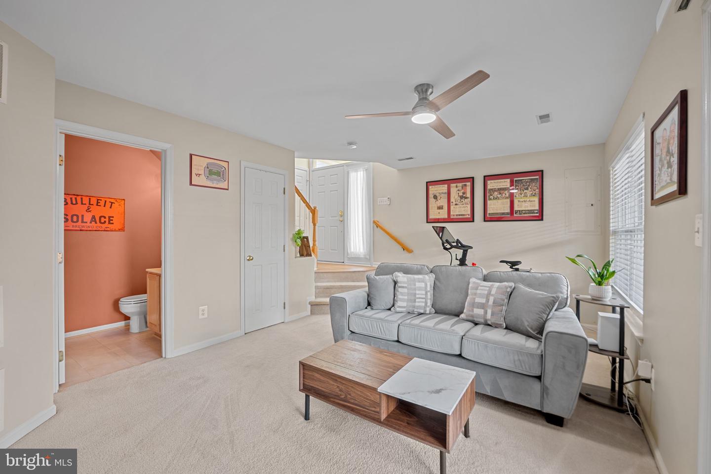 43636 OBRIEN SQ, CHANTILLY, Virginia 20152, 3 Bedrooms Bedrooms, ,2 BathroomsBathrooms,Residential,For sale,43636 OBRIEN SQ,VALO2110002 MLS # VALO2110002