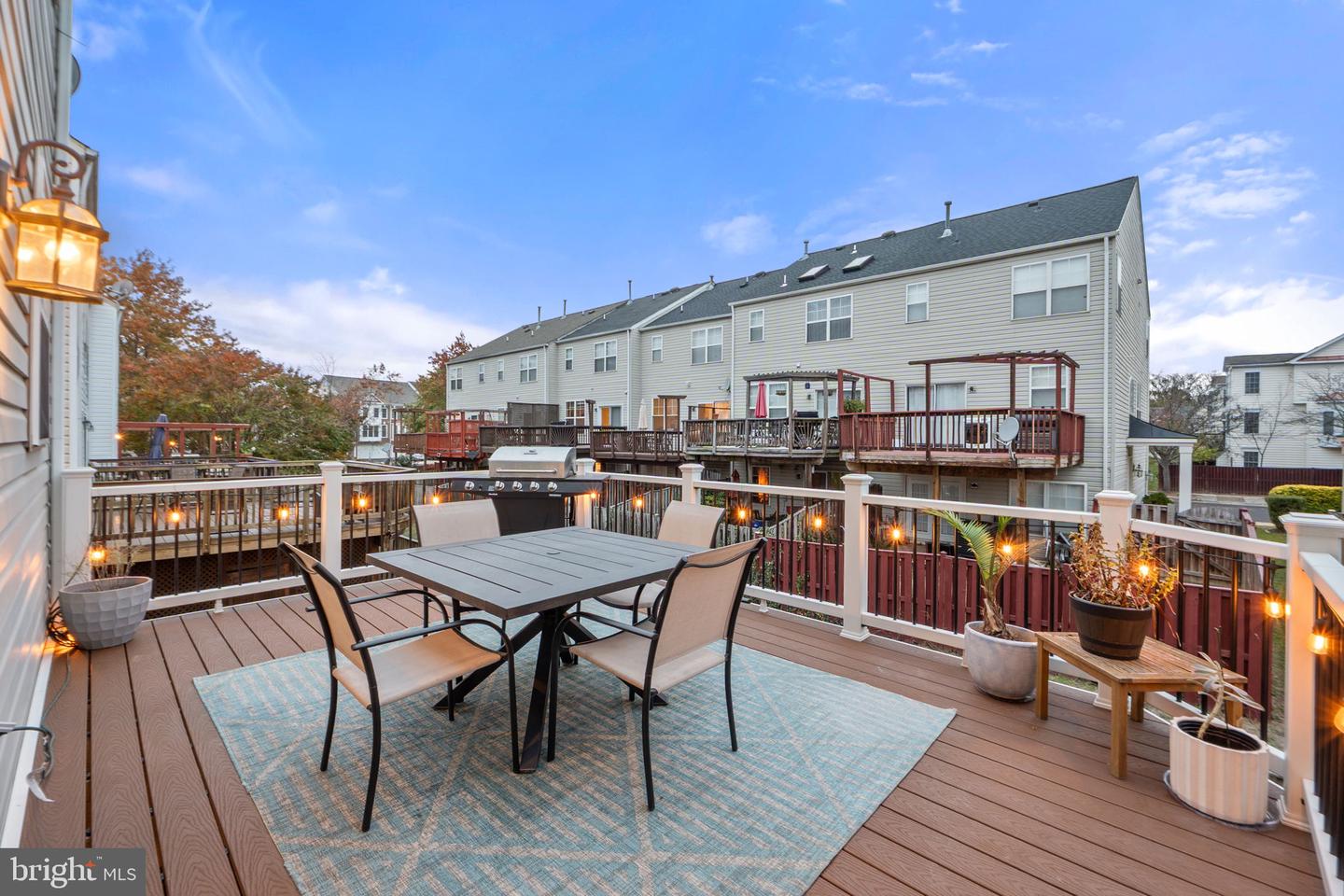 43636 OBRIEN SQ, CHANTILLY, Virginia 20152, 3 Bedrooms Bedrooms, ,2 BathroomsBathrooms,Residential,For sale,43636 OBRIEN SQ,VALO2110002 MLS # VALO2110002