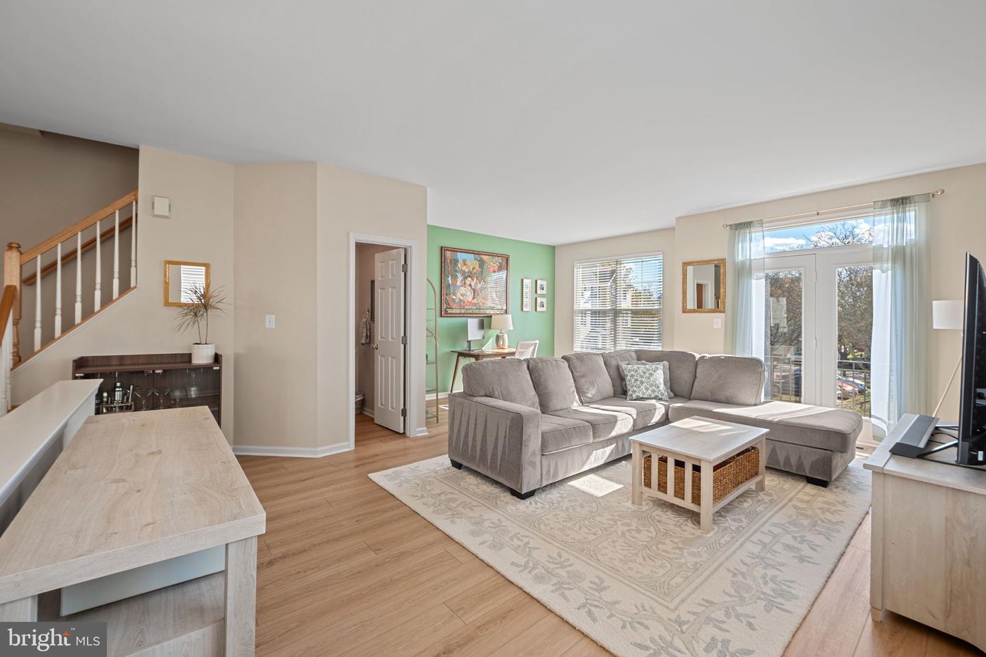 43636 OBRIEN SQ, CHANTILLY, Virginia 20152, 3 Bedrooms Bedrooms, ,2 BathroomsBathrooms,Residential,For sale,43636 OBRIEN SQ,VALO2110002 MLS # VALO2110002