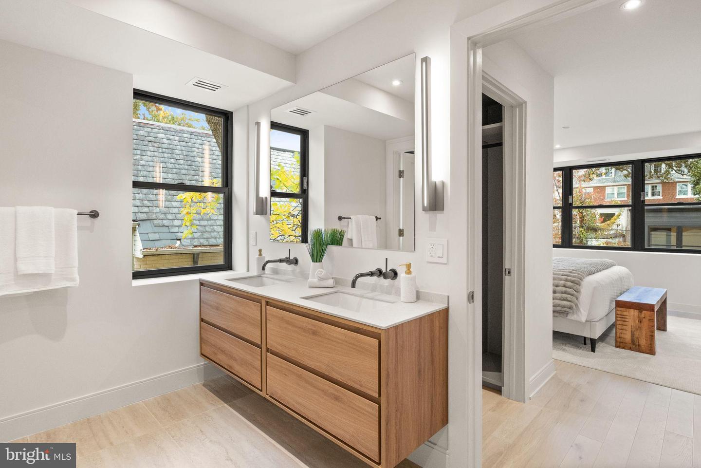 2815 BELLEVUE TER NW, WASHINGTON, District Of Columbia 20007, 5 Bedrooms Bedrooms, 10 Rooms Rooms,4 BathroomsBathrooms,Residential,For sale,2815 BELLEVUE TER NW,DCDC2229484 MLS # DCDC2229484