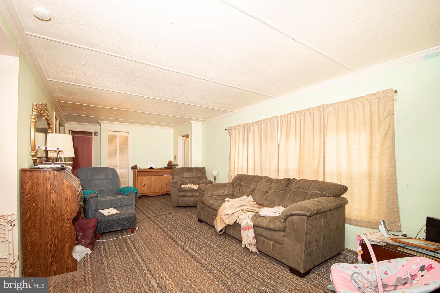 560 YOUNGS DR, FRONT ROYAL, Virginia 22630, 4 Bedrooms Bedrooms, ,2 BathroomsBathrooms,Residential,For sale,560 YOUNGS DR,VAWR2012672 MLS # VAWR2012672