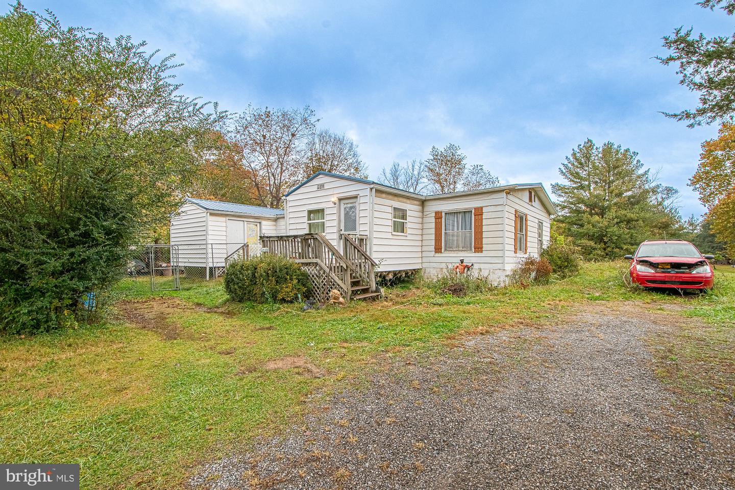 560 YOUNGS DR, FRONT ROYAL, Virginia 22630, 4 Bedrooms Bedrooms, ,2 BathroomsBathrooms,Residential,For sale,560 YOUNGS DR,VAWR2012672 MLS # VAWR2012672