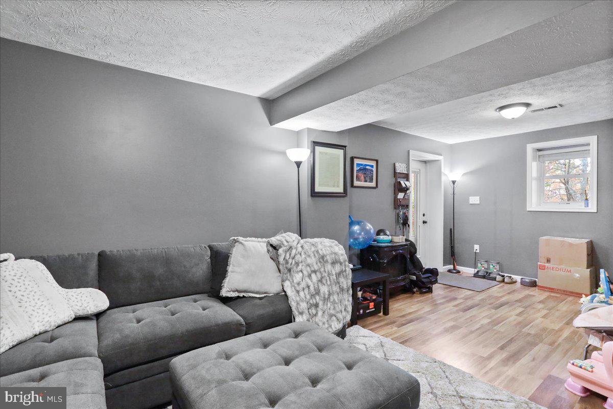 38 TIMBERLINE RIDGE RD, STAR TANNERY, Virginia 22654, 3 Bedrooms Bedrooms, ,3 BathroomsBathrooms,Residential,For sale,38 TIMBERLINE RIDGE RD,VASH2012890 MLS # VASH2012890