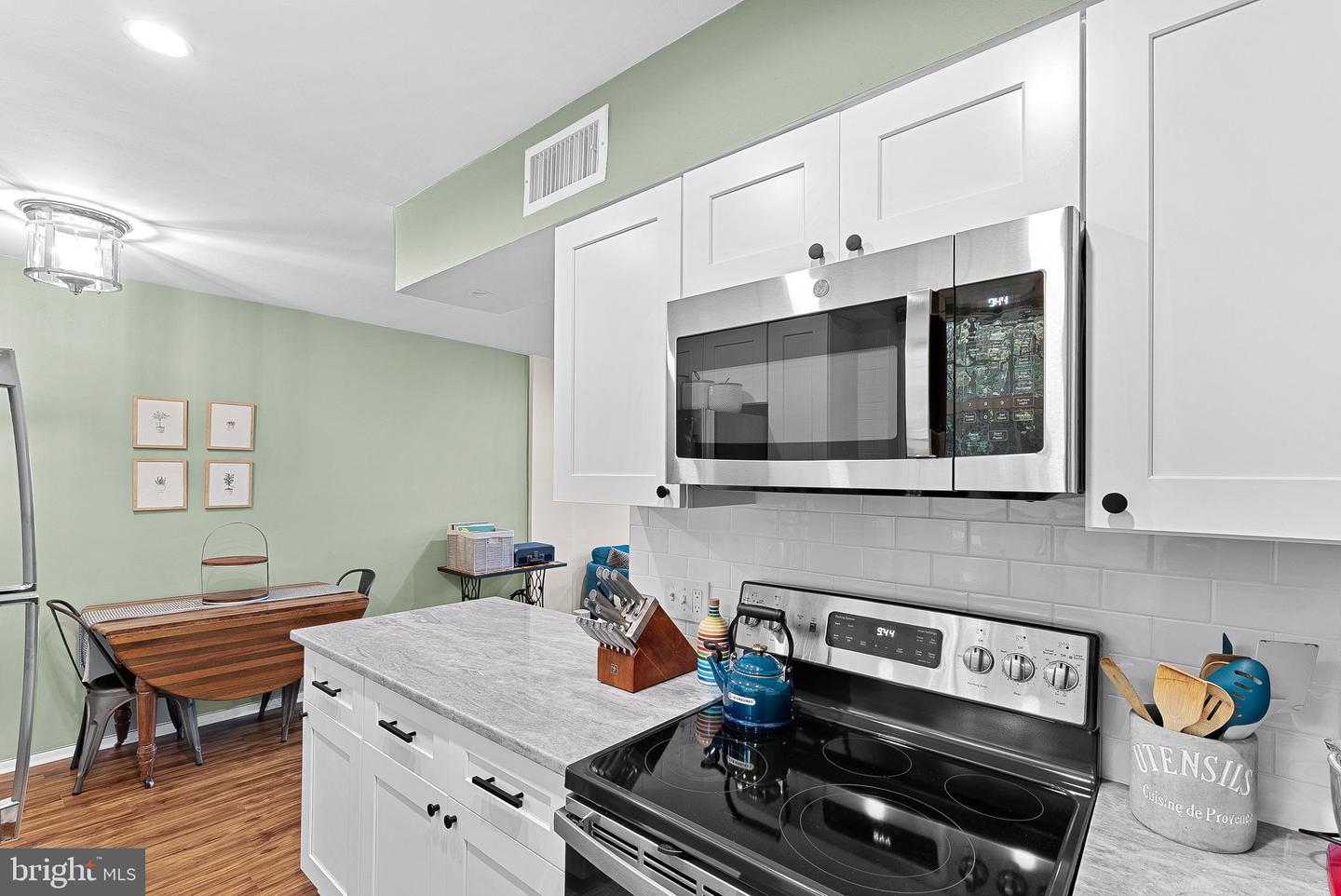 4644 28TH RD S #C, ARLINGTON, Virginia 22206, 2 Bedrooms Bedrooms, ,1 BathroomBathrooms,Residential,For sale,4644 28TH RD S #C,VAAR2065526 MLS # VAAR2065526