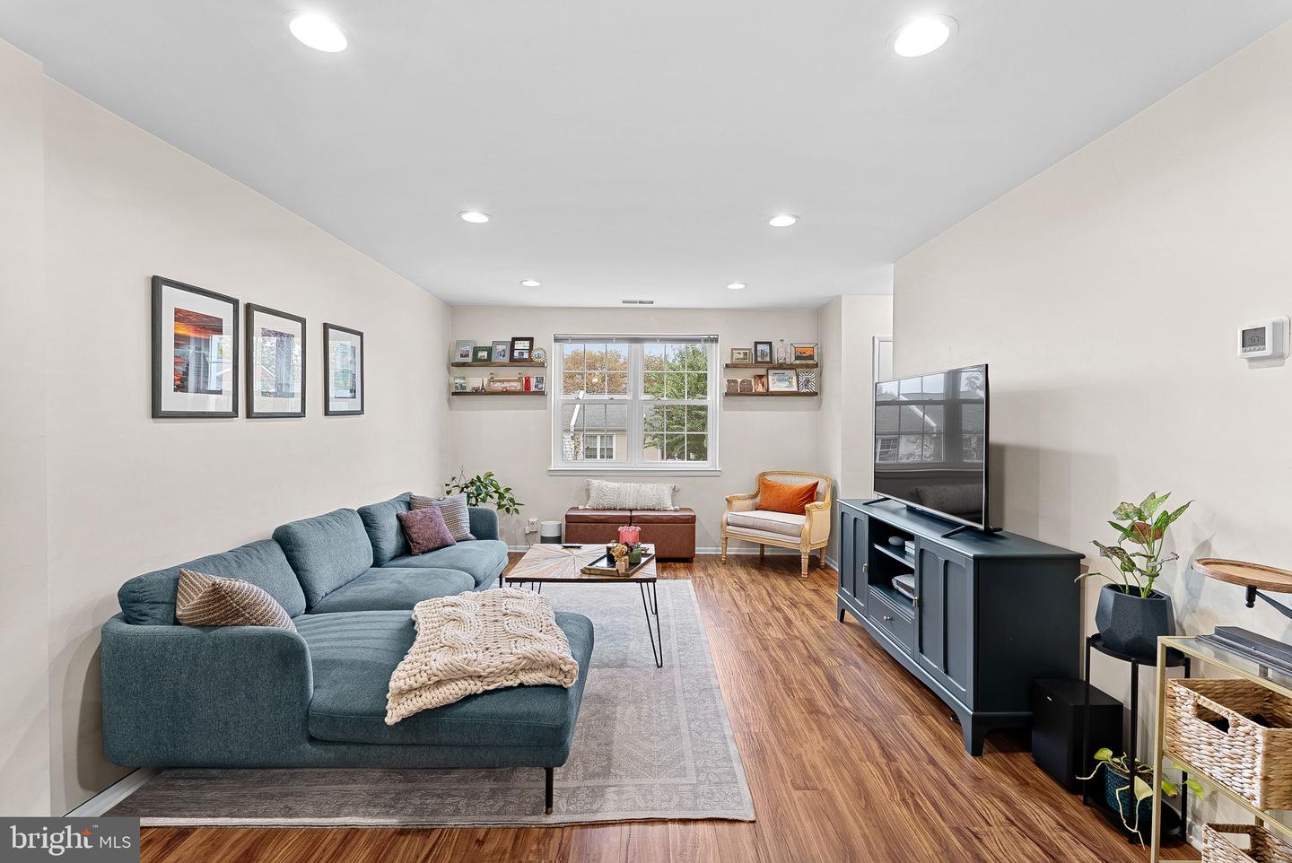 4644 28TH RD S #C, ARLINGTON, Virginia 22206, 2 Bedrooms Bedrooms, ,1 BathroomBathrooms,Residential,For sale,4644 28TH RD S #C,VAAR2065526 MLS # VAAR2065526