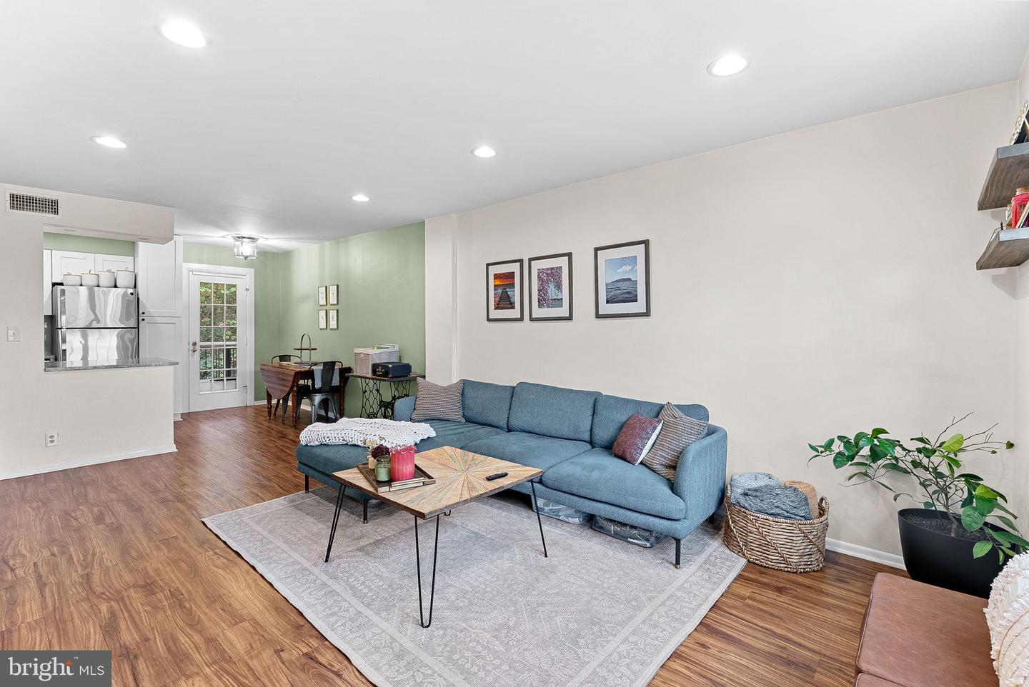 4644 28TH RD S #C, ARLINGTON, Virginia 22206, 2 Bedrooms Bedrooms, ,1 BathroomBathrooms,Residential,For sale,4644 28TH RD S #C,VAAR2065526 MLS # VAAR2065526