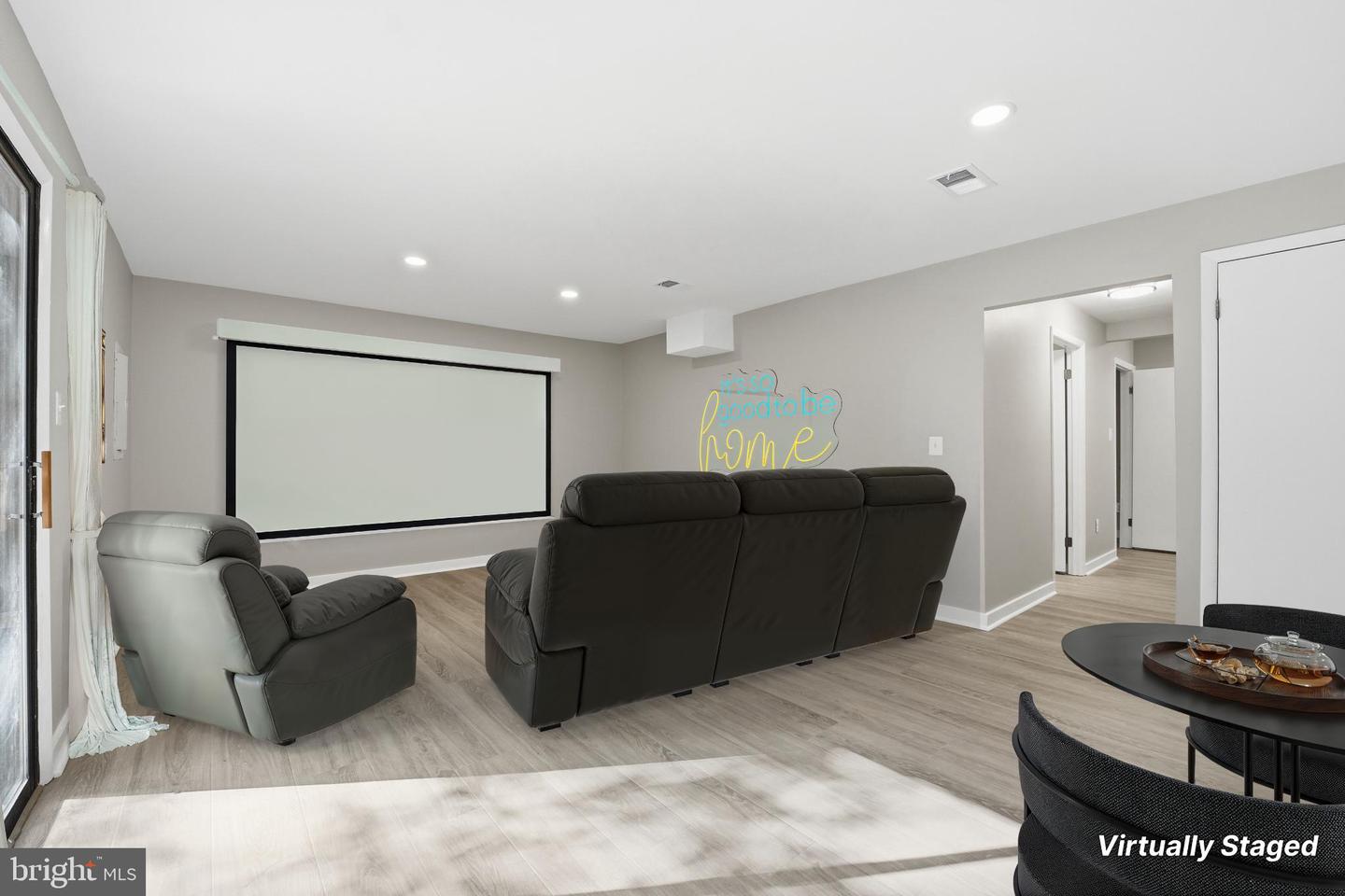 6053 CROWN ROYAL CIR, ALEXANDRIA, Virginia 22310, 3 Bedrooms Bedrooms, 12 Rooms Rooms,2 BathroomsBathrooms,Residential,For sale,6053 CROWN ROYAL CIR,VAFX2276930 MLS # VAFX2276930