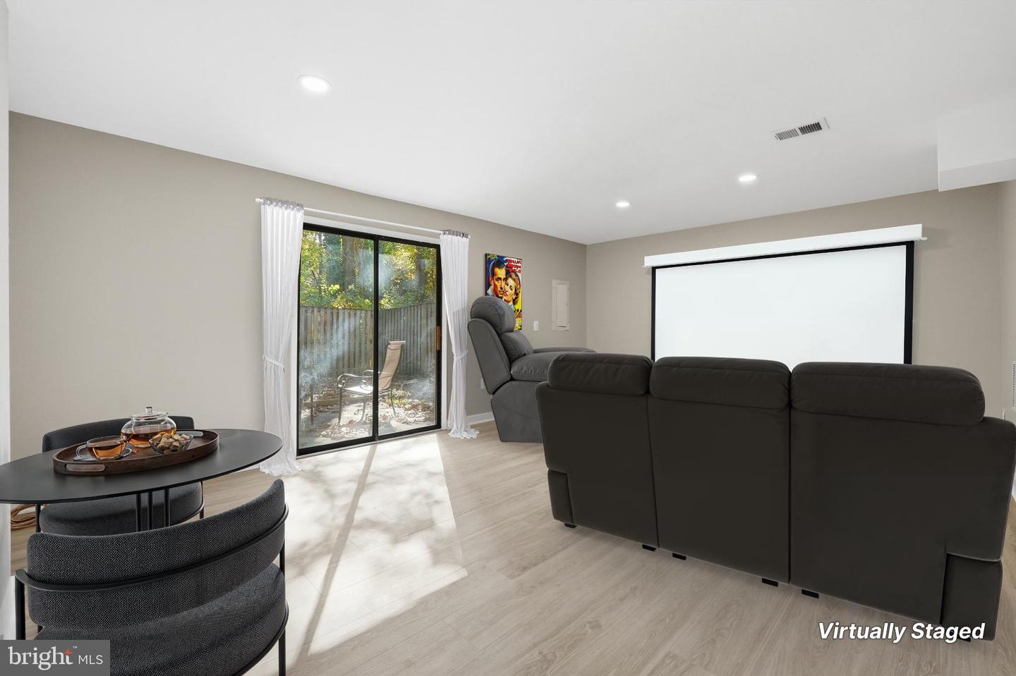 6053 CROWN ROYAL CIR, ALEXANDRIA, Virginia 22310, 3 Bedrooms Bedrooms, 12 Rooms Rooms,2 BathroomsBathrooms,Residential,For sale,6053 CROWN ROYAL CIR,VAFX2276930 MLS # VAFX2276930