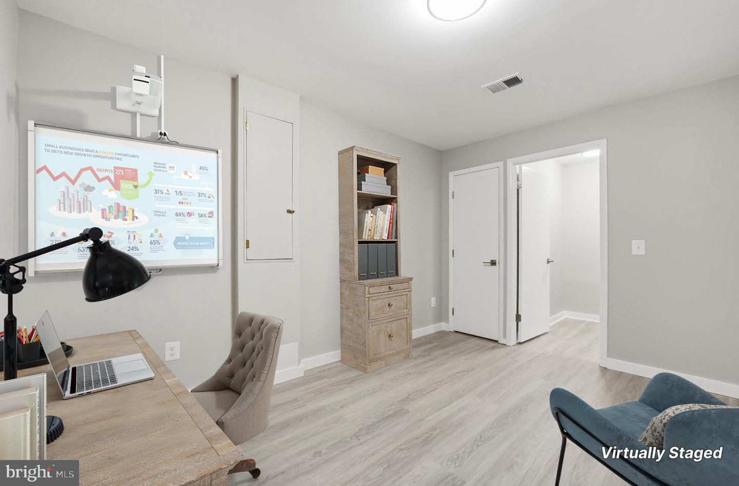 6053 CROWN ROYAL CIR, ALEXANDRIA, Virginia 22310, 3 Bedrooms Bedrooms, 12 Rooms Rooms,2 BathroomsBathrooms,Residential,For sale,6053 CROWN ROYAL CIR,VAFX2276930 MLS # VAFX2276930