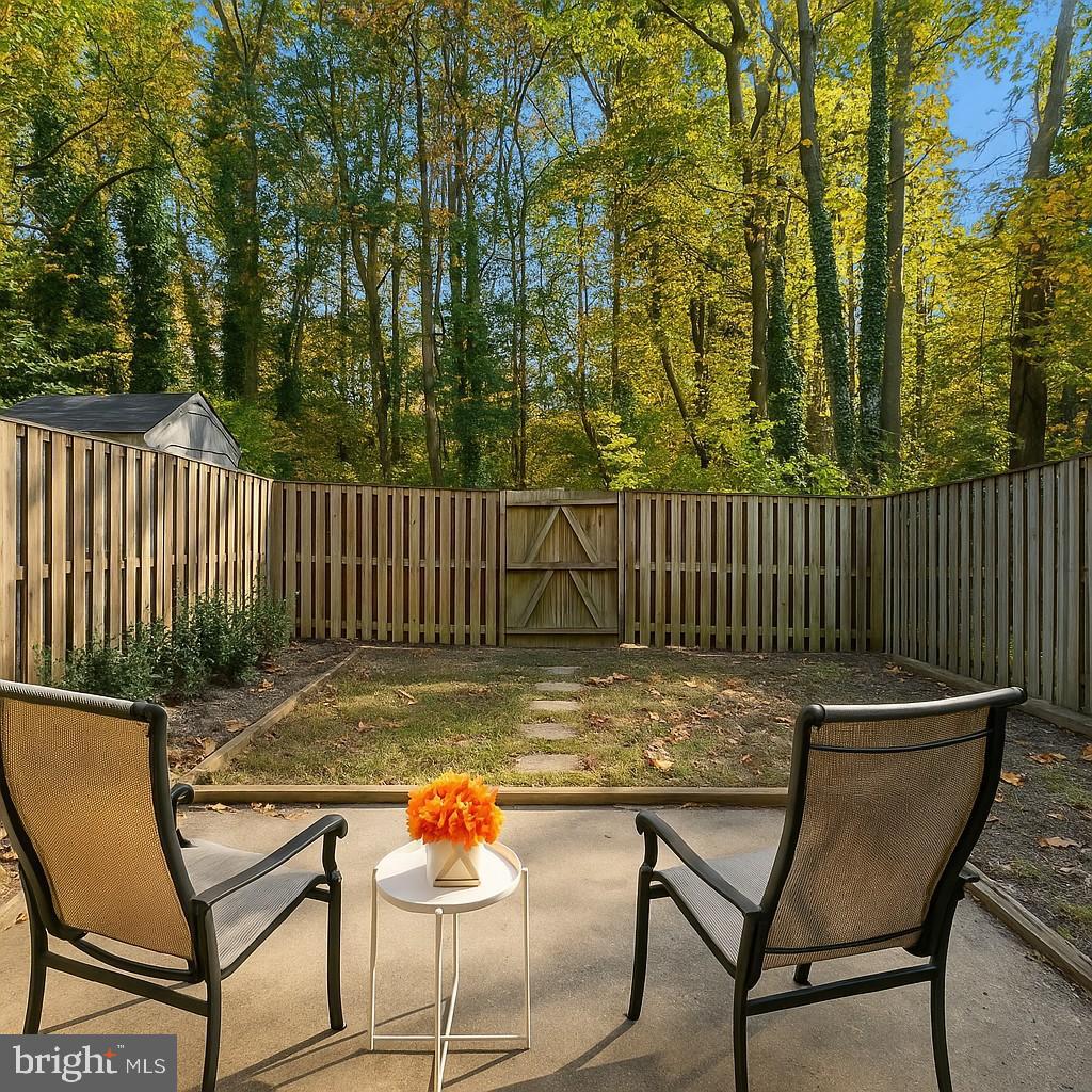 6053 CROWN ROYAL CIR, ALEXANDRIA, Virginia 22310, 3 Bedrooms Bedrooms, 12 Rooms Rooms,2 BathroomsBathrooms,Residential,For sale,6053 CROWN ROYAL CIR,VAFX2276930 MLS # VAFX2276930