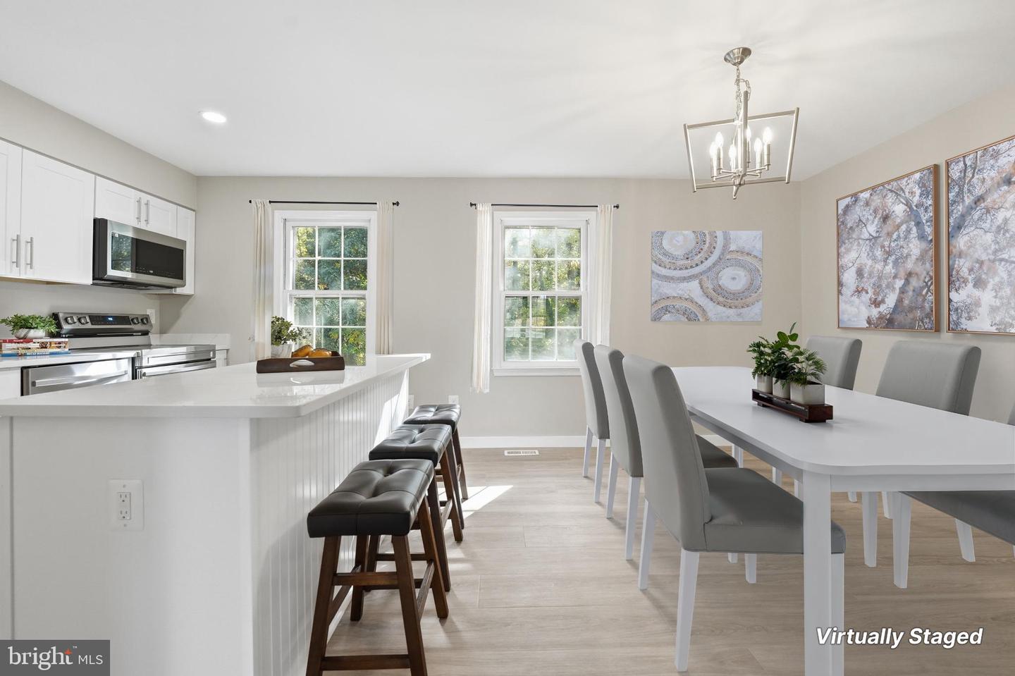 6053 CROWN ROYAL CIR, ALEXANDRIA, Virginia 22310, 3 Bedrooms Bedrooms, 12 Rooms Rooms,2 BathroomsBathrooms,Residential,For sale,6053 CROWN ROYAL CIR,VAFX2276930 MLS # VAFX2276930