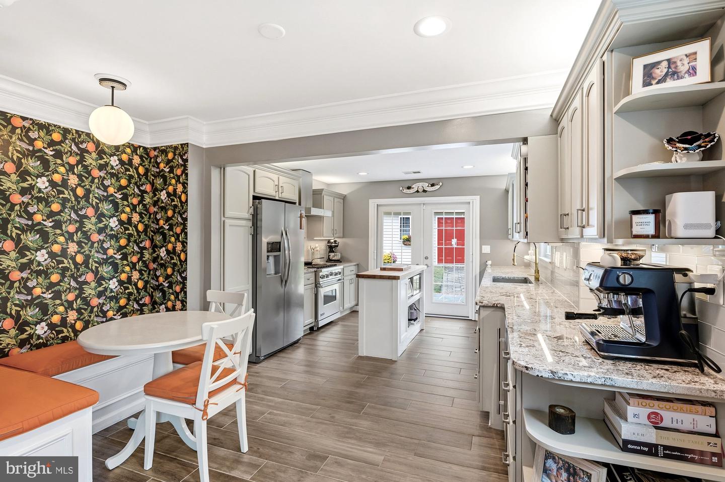 6809 DUKE DR, ALEXANDRIA, Virginia 22307, 5 Bedrooms Bedrooms, ,3 BathroomsBathrooms,Residential,For sale,6809 DUKE DR,VAFX2276556 MLS # VAFX2276556