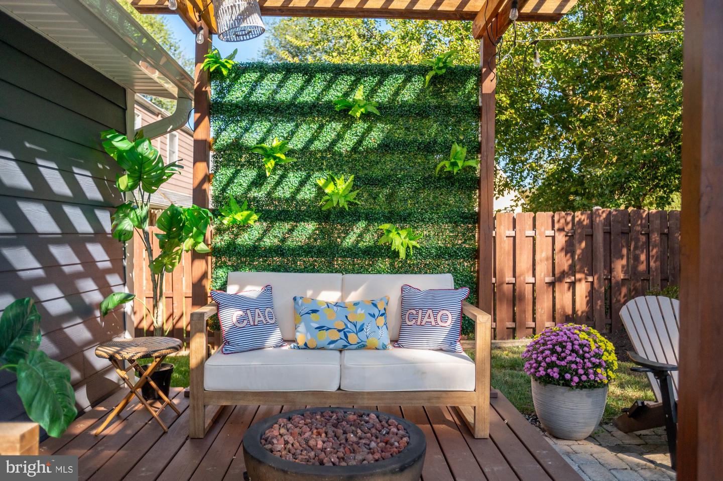 6809 DUKE DR, ALEXANDRIA, Virginia 22307, 5 Bedrooms Bedrooms, ,3 BathroomsBathrooms,Residential,For sale,6809 DUKE DR,VAFX2276556 MLS # VAFX2276556