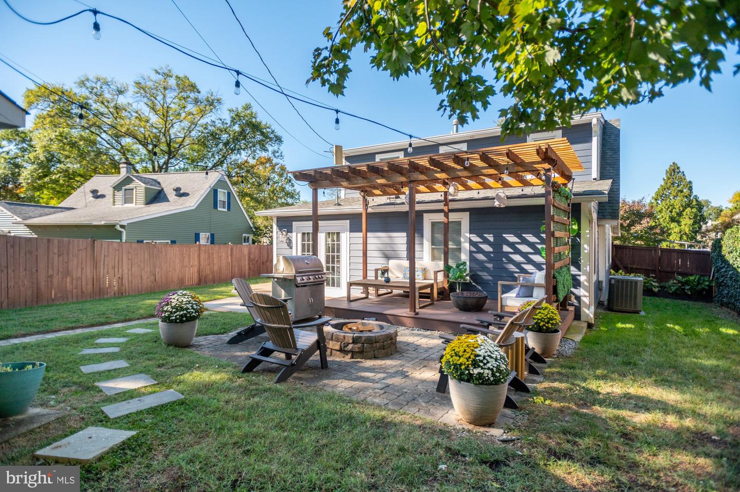 6809 DUKE DR, ALEXANDRIA, Virginia 22307, 5 Bedrooms Bedrooms, ,3 BathroomsBathrooms,Residential,For sale,6809 DUKE DR,VAFX2276556 MLS # VAFX2276556