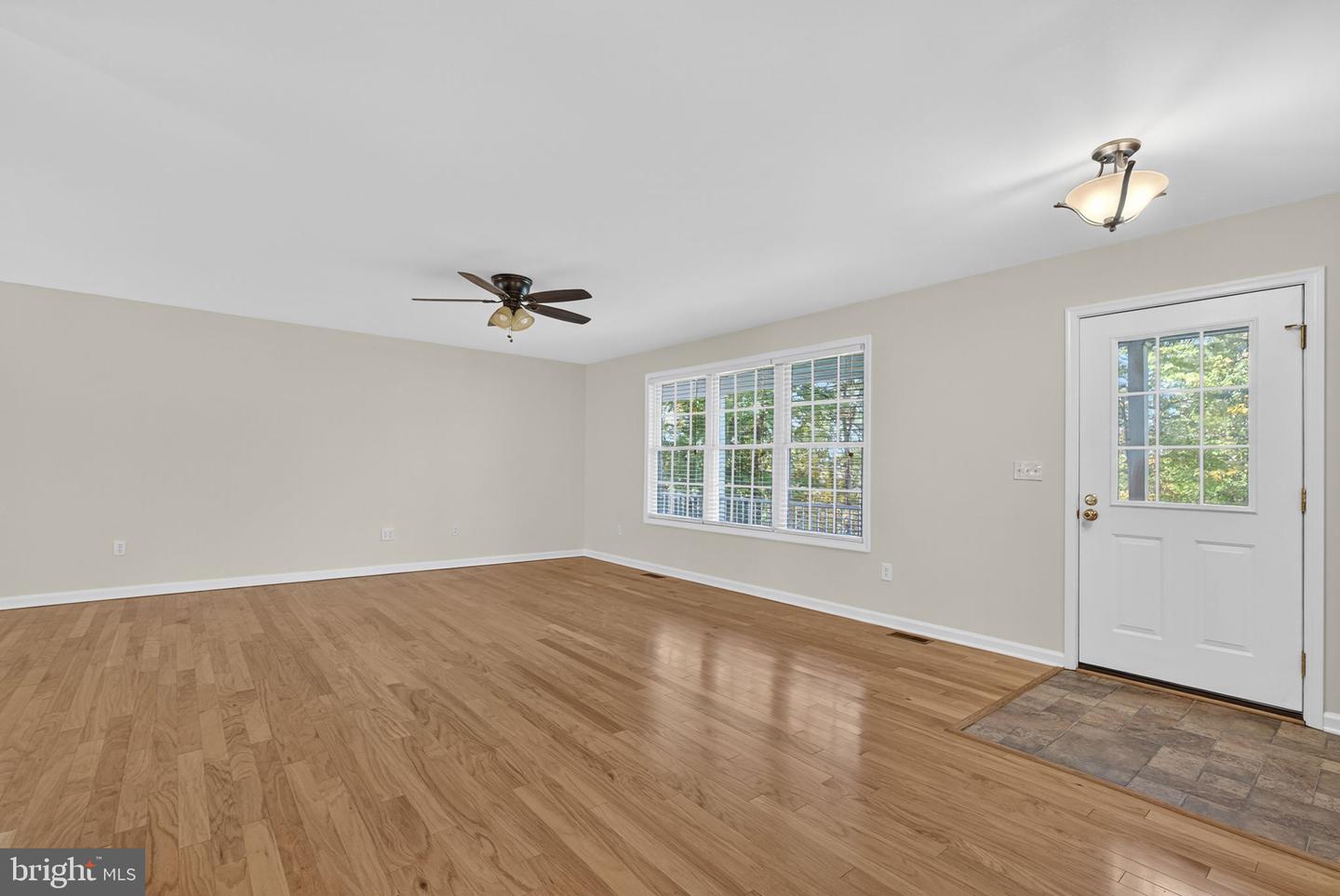 850 TIMBERLAND MANOR, BENTONVILLE, Virginia 22610, 3 Bedrooms Bedrooms, ,3 BathroomsBathrooms,Residential,For sale,850 TIMBERLAND MANOR,VAWR2012662 MLS # VAWR2012662