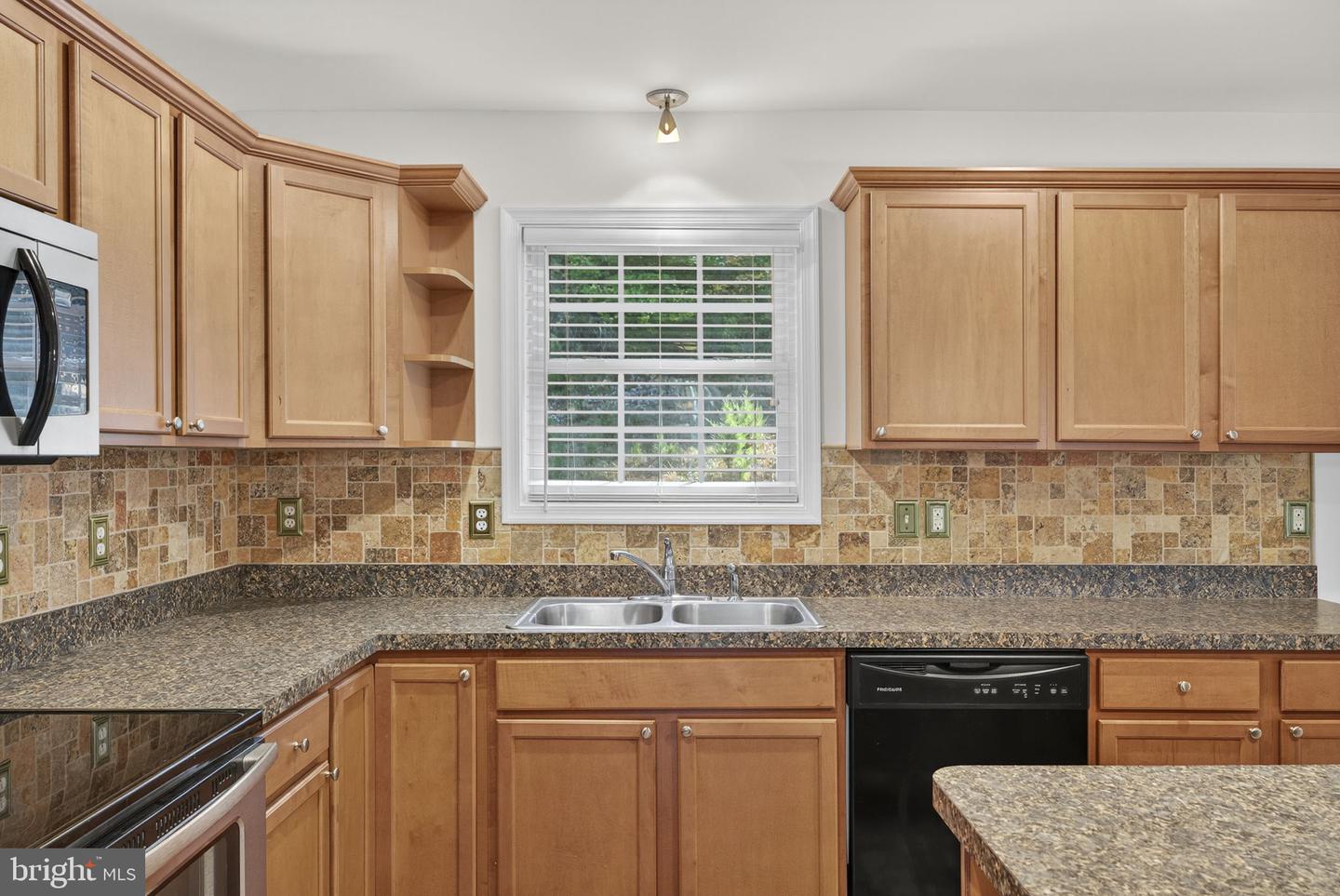 850 TIMBERLAND MANOR, BENTONVILLE, Virginia 22610, 3 Bedrooms Bedrooms, ,3 BathroomsBathrooms,Residential,For sale,850 TIMBERLAND MANOR,VAWR2012662 MLS # VAWR2012662