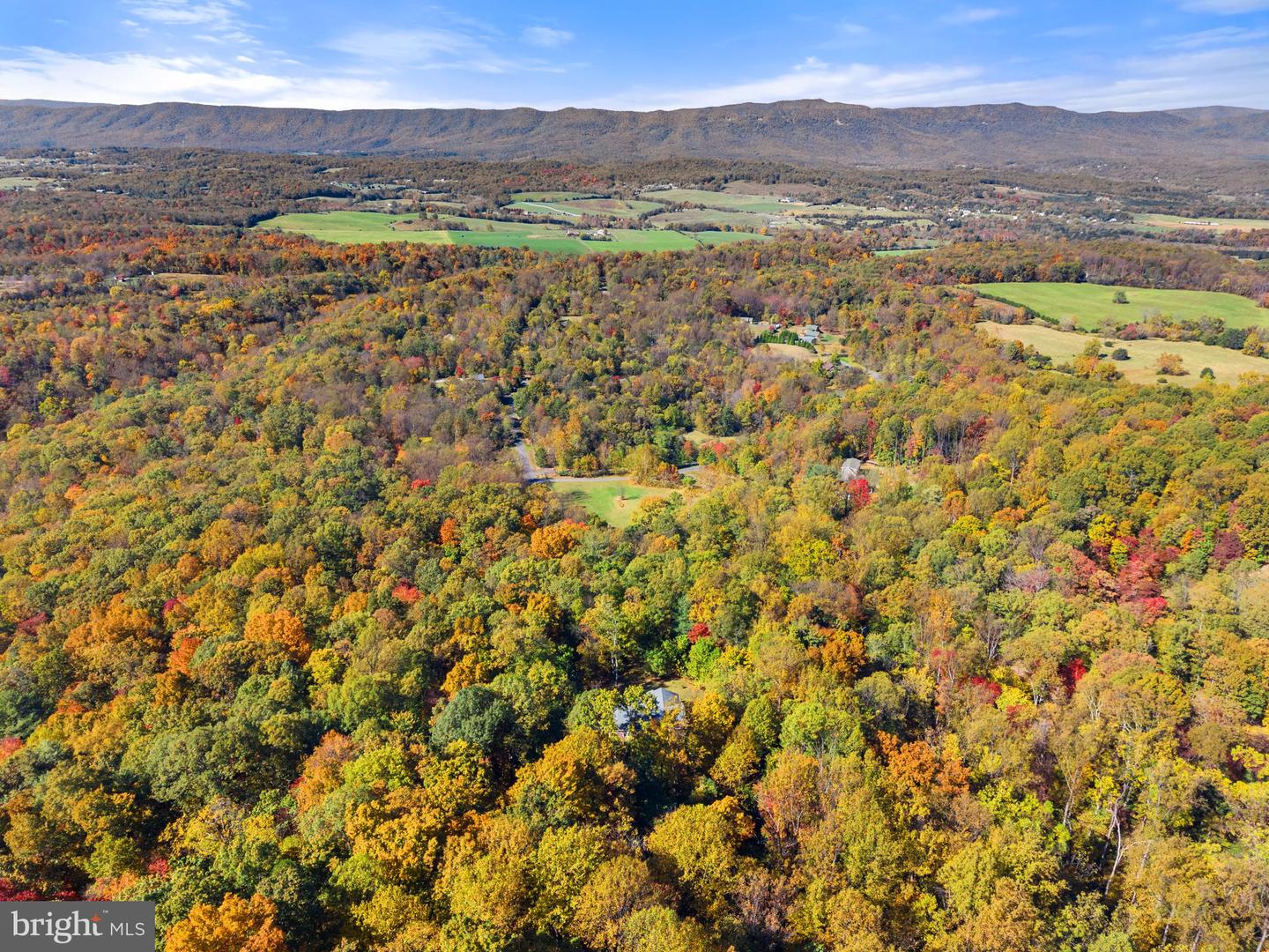 850 TIMBERLAND MANOR, BENTONVILLE, Virginia 22610, 3 Bedrooms Bedrooms, ,3 BathroomsBathrooms,Residential,For sale,850 TIMBERLAND MANOR,VAWR2012662 MLS # VAWR2012662