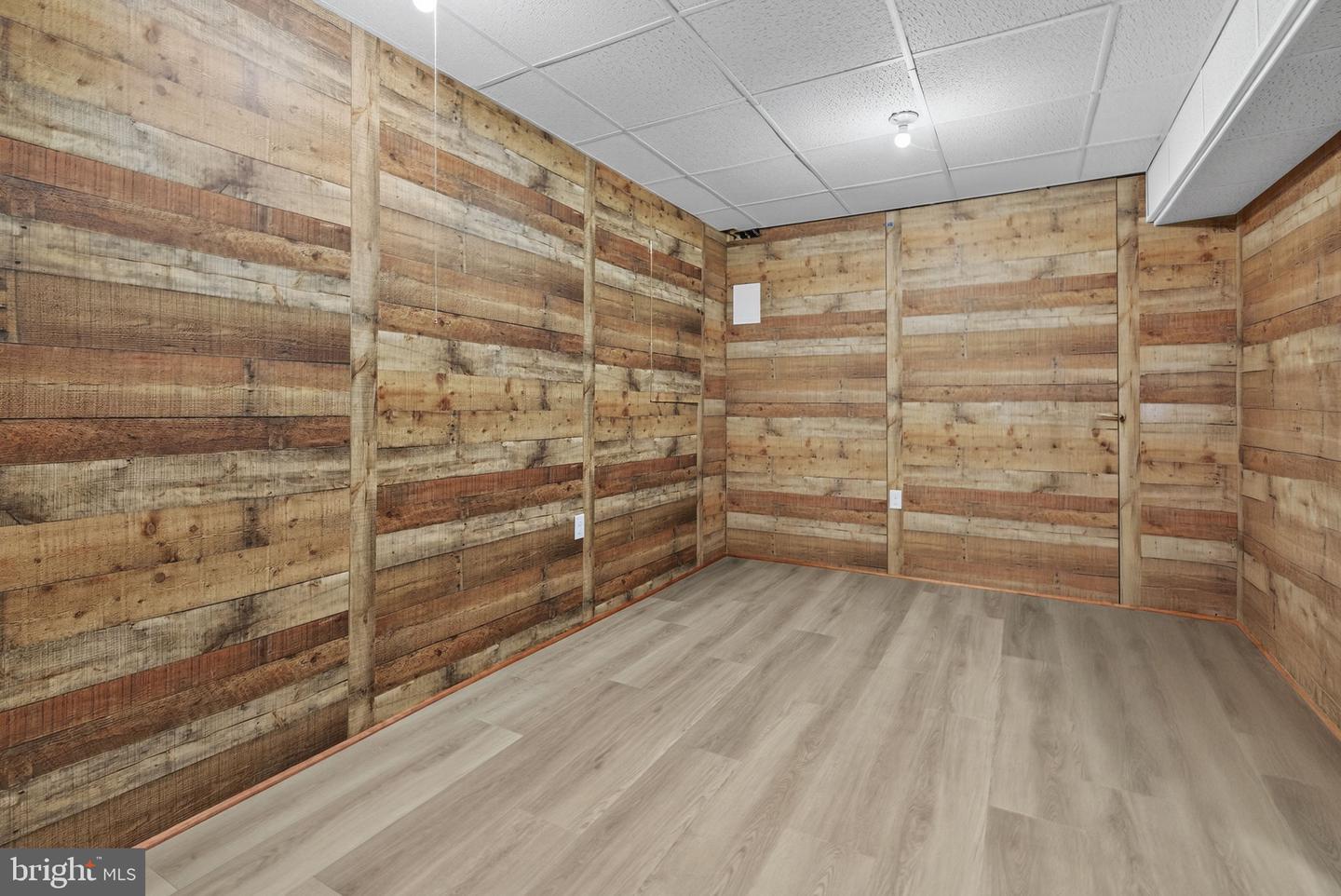 850 TIMBERLAND MANOR, BENTONVILLE, Virginia 22610, 3 Bedrooms Bedrooms, ,3 BathroomsBathrooms,Residential,For sale,850 TIMBERLAND MANOR,VAWR2012662 MLS # VAWR2012662