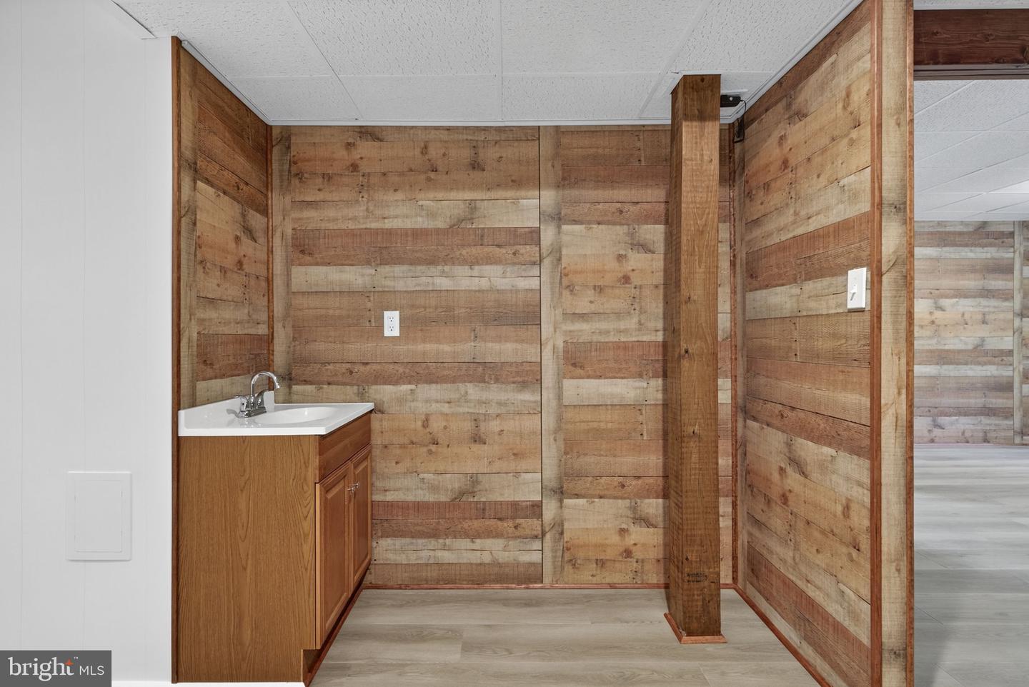 850 TIMBERLAND MANOR, BENTONVILLE, Virginia 22610, 3 Bedrooms Bedrooms, ,3 BathroomsBathrooms,Residential,For sale,850 TIMBERLAND MANOR,VAWR2012662 MLS # VAWR2012662